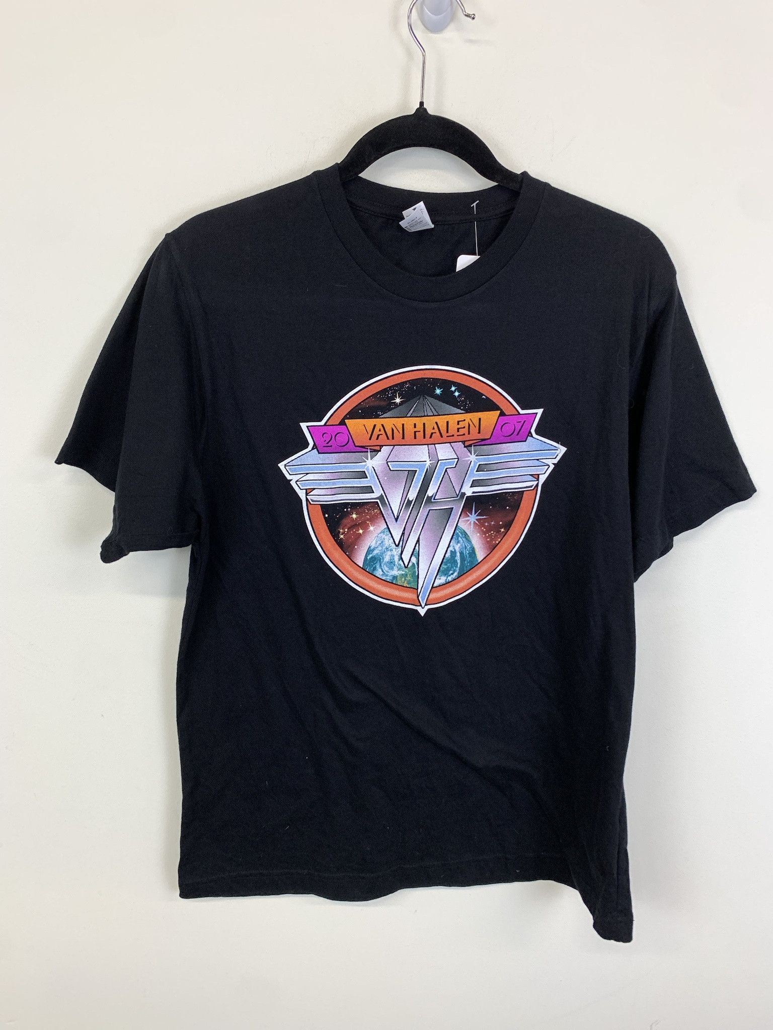 Vintage Vintage Van Halen 2007 Tour Tee Shirt Size M Size US M / EU 48-50 / 2 - 1 Thumbnail