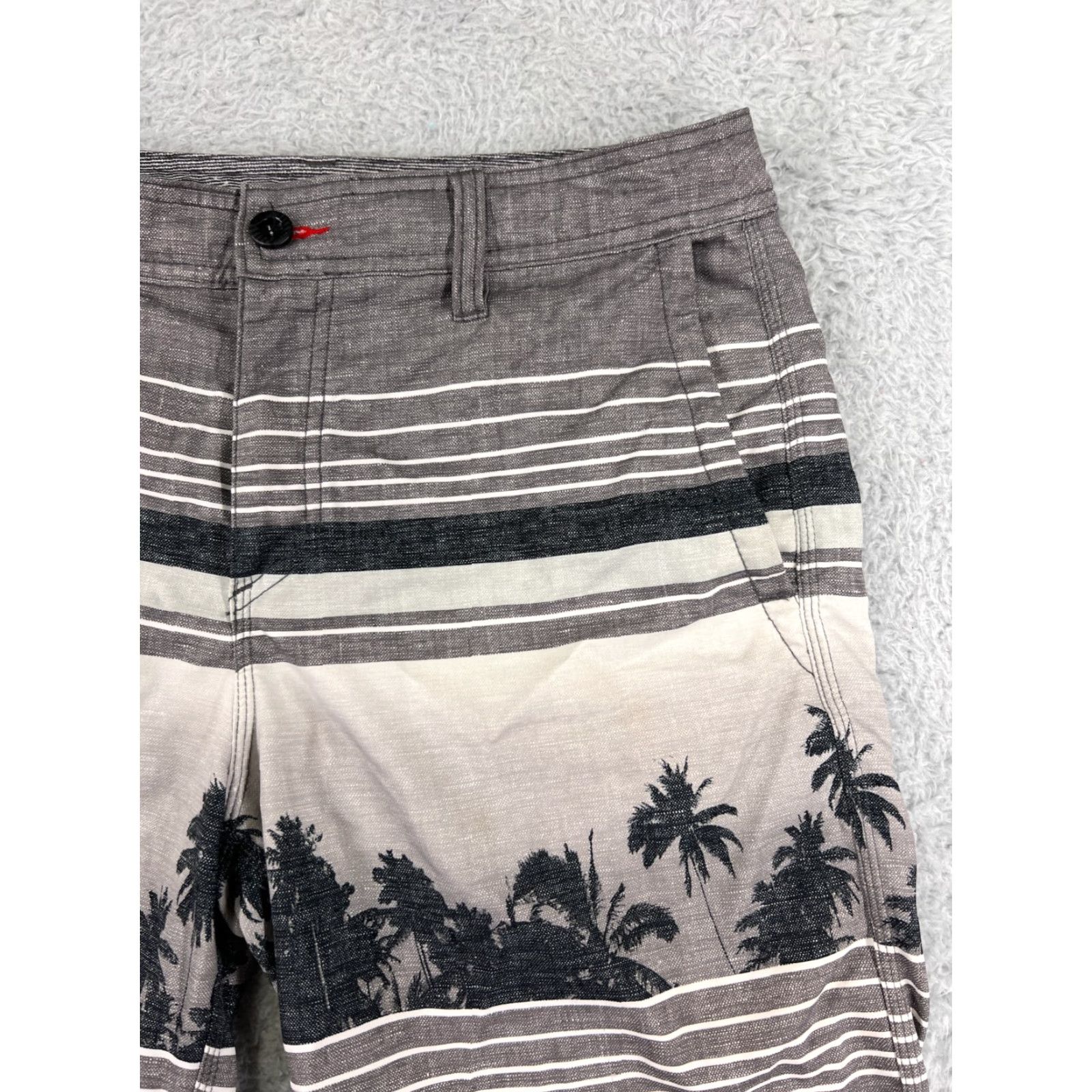 O'Neill O'Neill Mens 30 Gray Chino Shorts Hawaiian Palm Tree Print Polyester Beach Print Chino Style Casual Aloha Summer 30 in Gray Men’s Shorts Size US 30 / EU 46 - 7 Thumbnail
