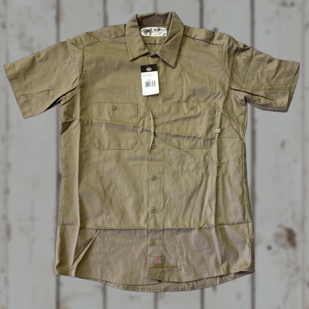 Dickies Dickies Mens Short Sleeve Work Shirt Khaki Tan M Beige Button Up Pockets Size US M / EU 48-50 / 2 - 1 Thumbnail
