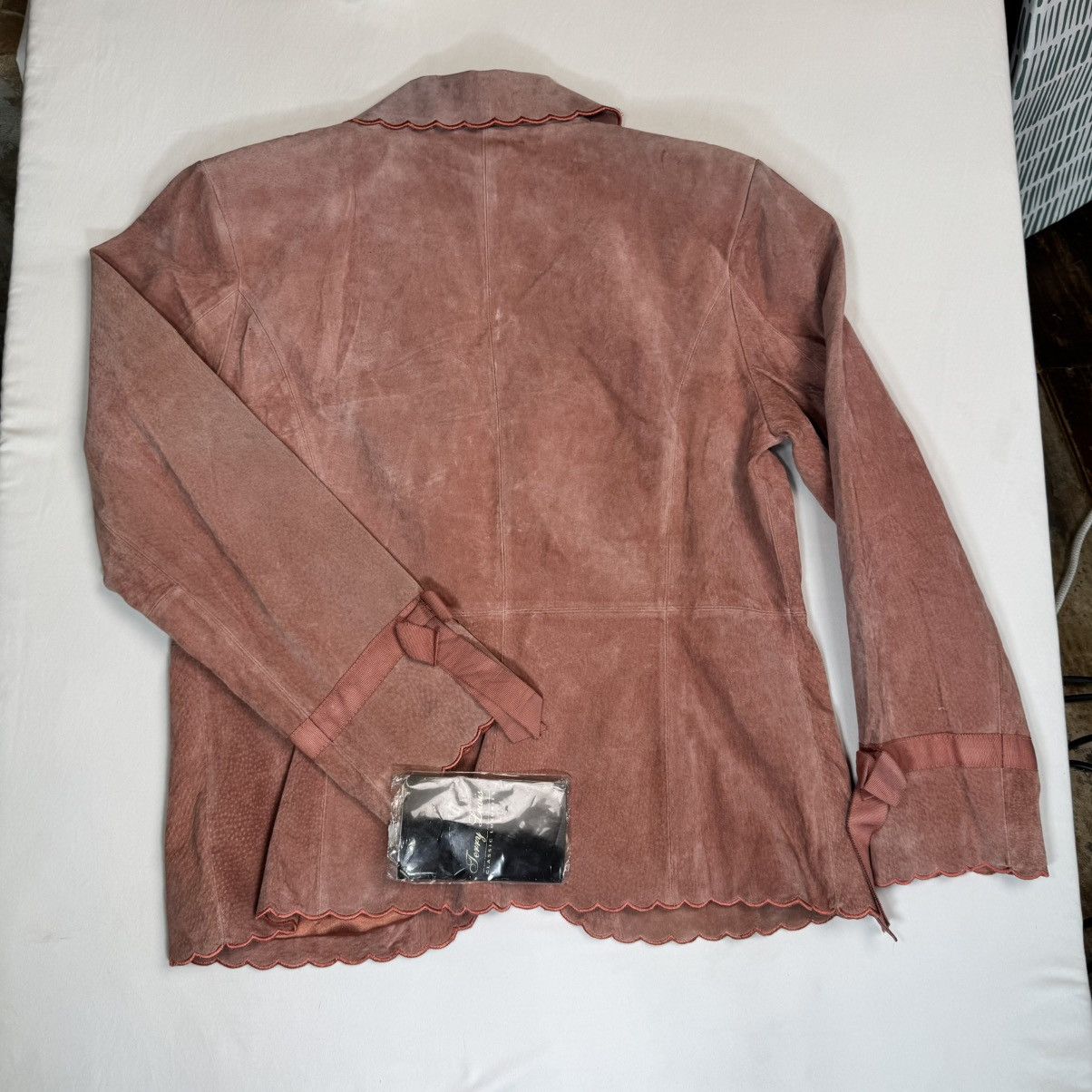 Vintage vtg 90s terry lewis pink suede jacket medium scallop trim Size M / US 6-8 / IT 42-44 - 6 Thumbnail