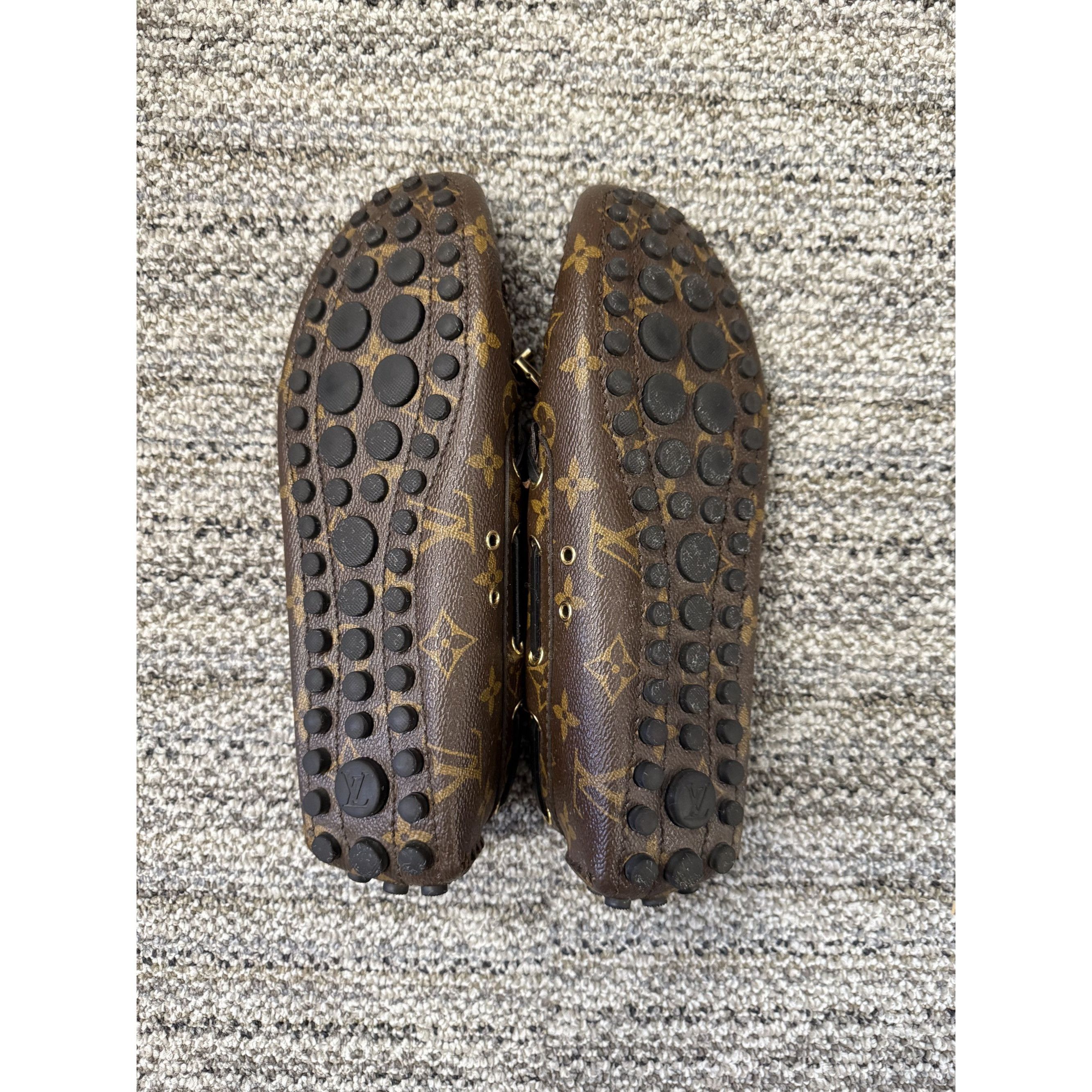 Louis Vuitton Louis Vuitton Monogram Leather Loafers With Gold-Tone Accent Size US 9 / IT 39 - 11 Thumbnail