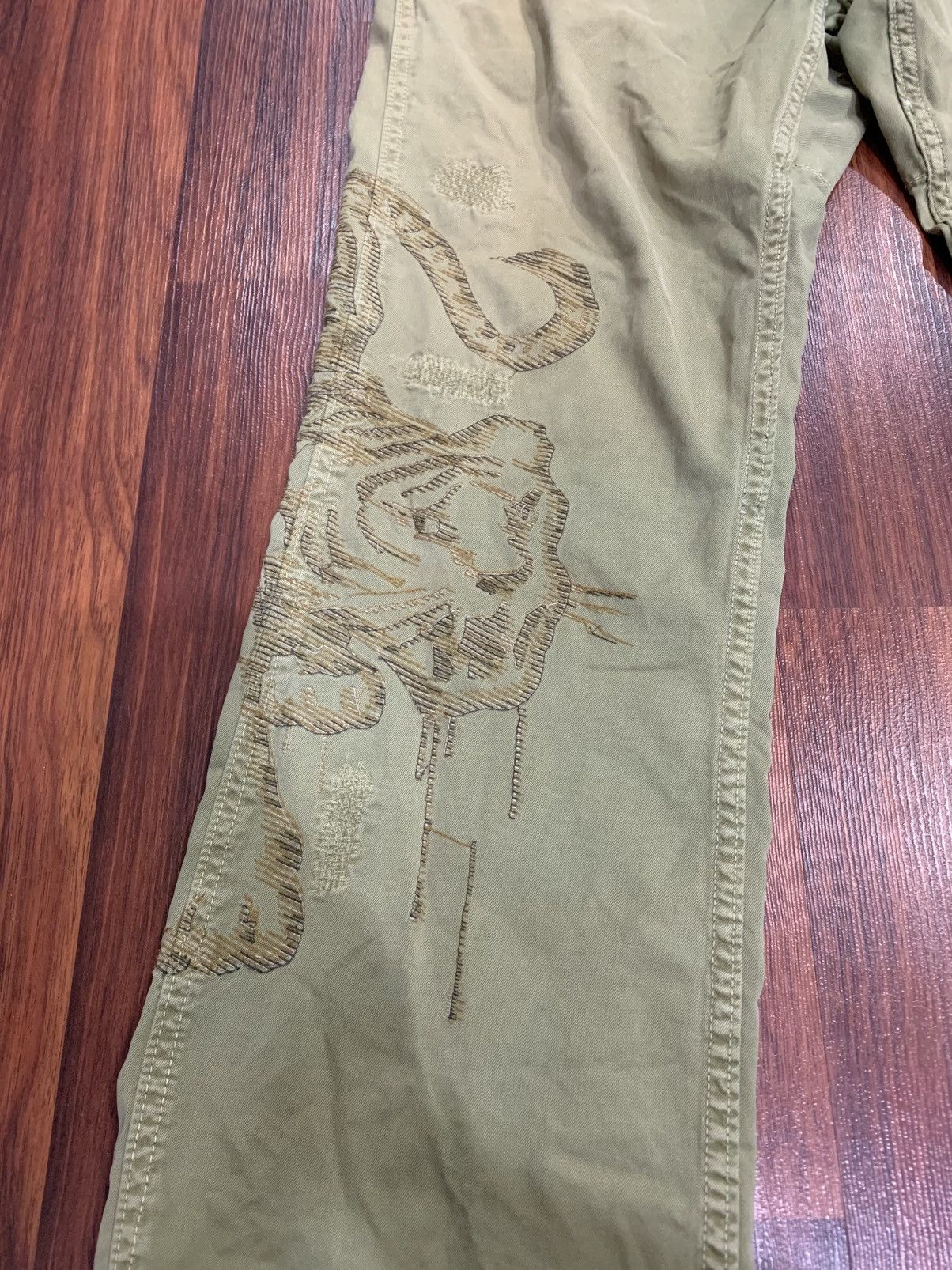 Japanese Brand Z-Brand Embroidered Tiger Cargo Size US 34 / EU 50 - 3 Thumbnail