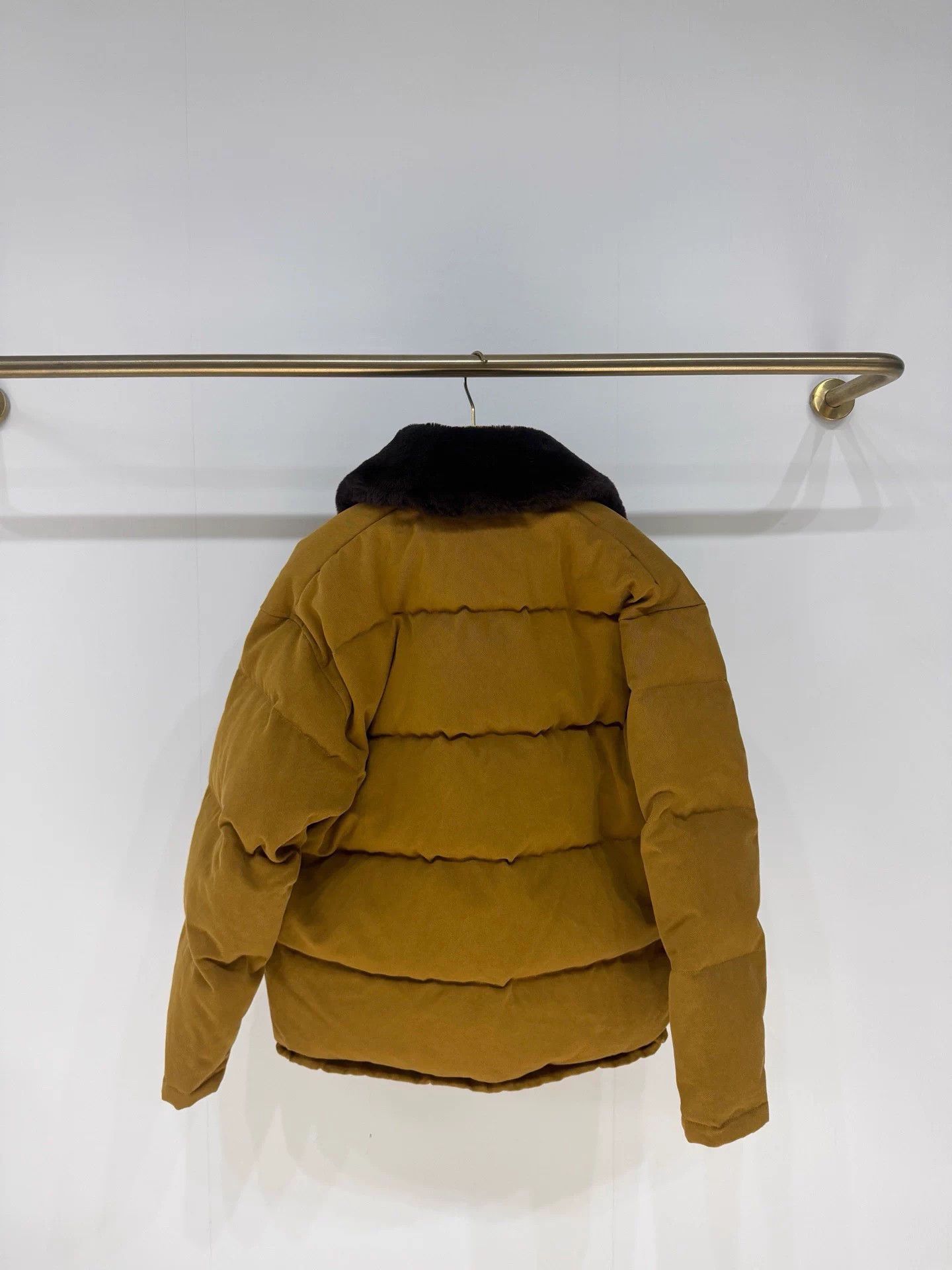 Miu Miu Miu Miu Embroidered Logo Shearling Collar Puffer Size XS / US 0-2 / IT 36-38 - 8 Thumbnail