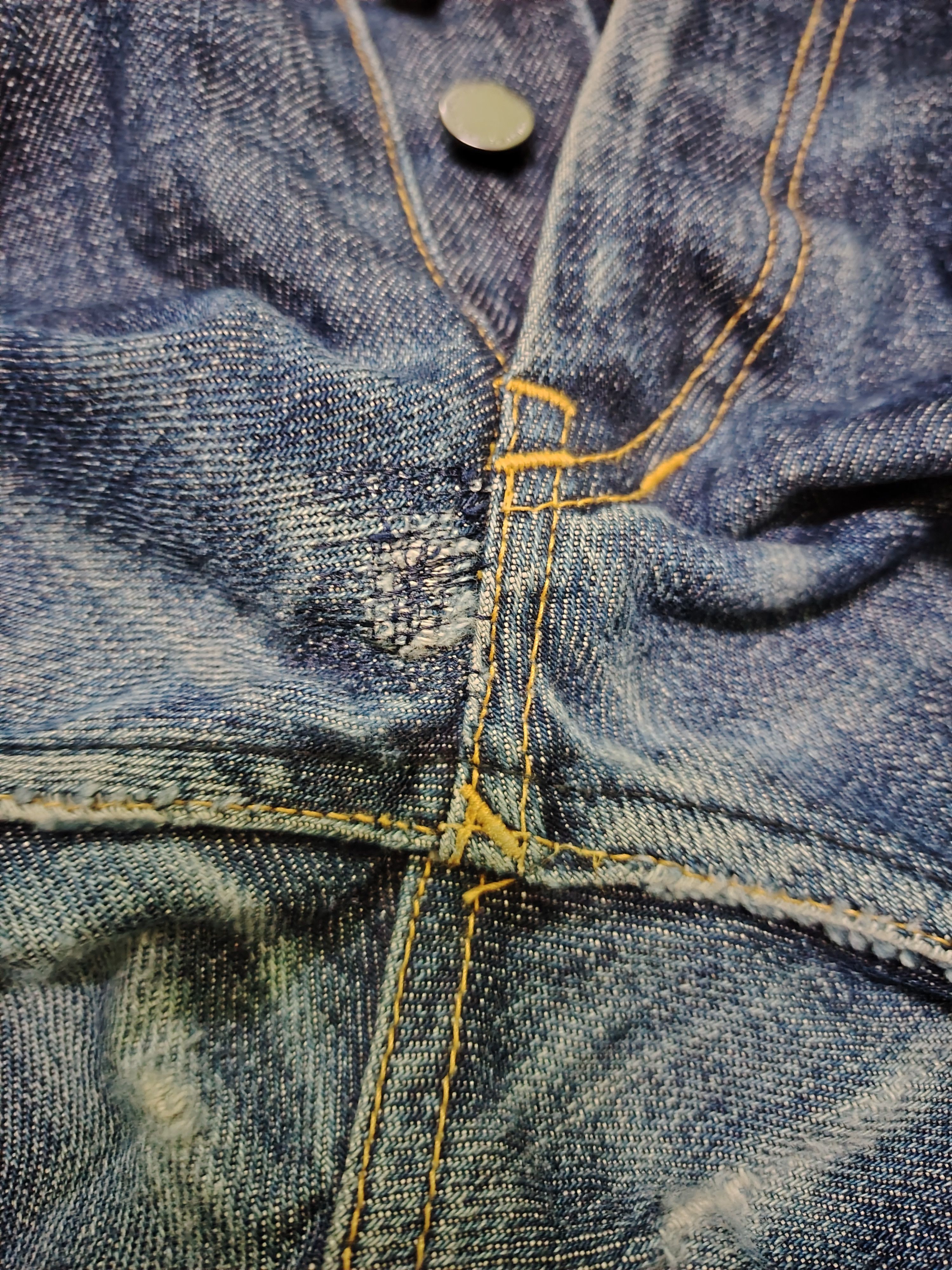 Japanese Brand Number Nine Archive Grunge Distressed Denim Jeans