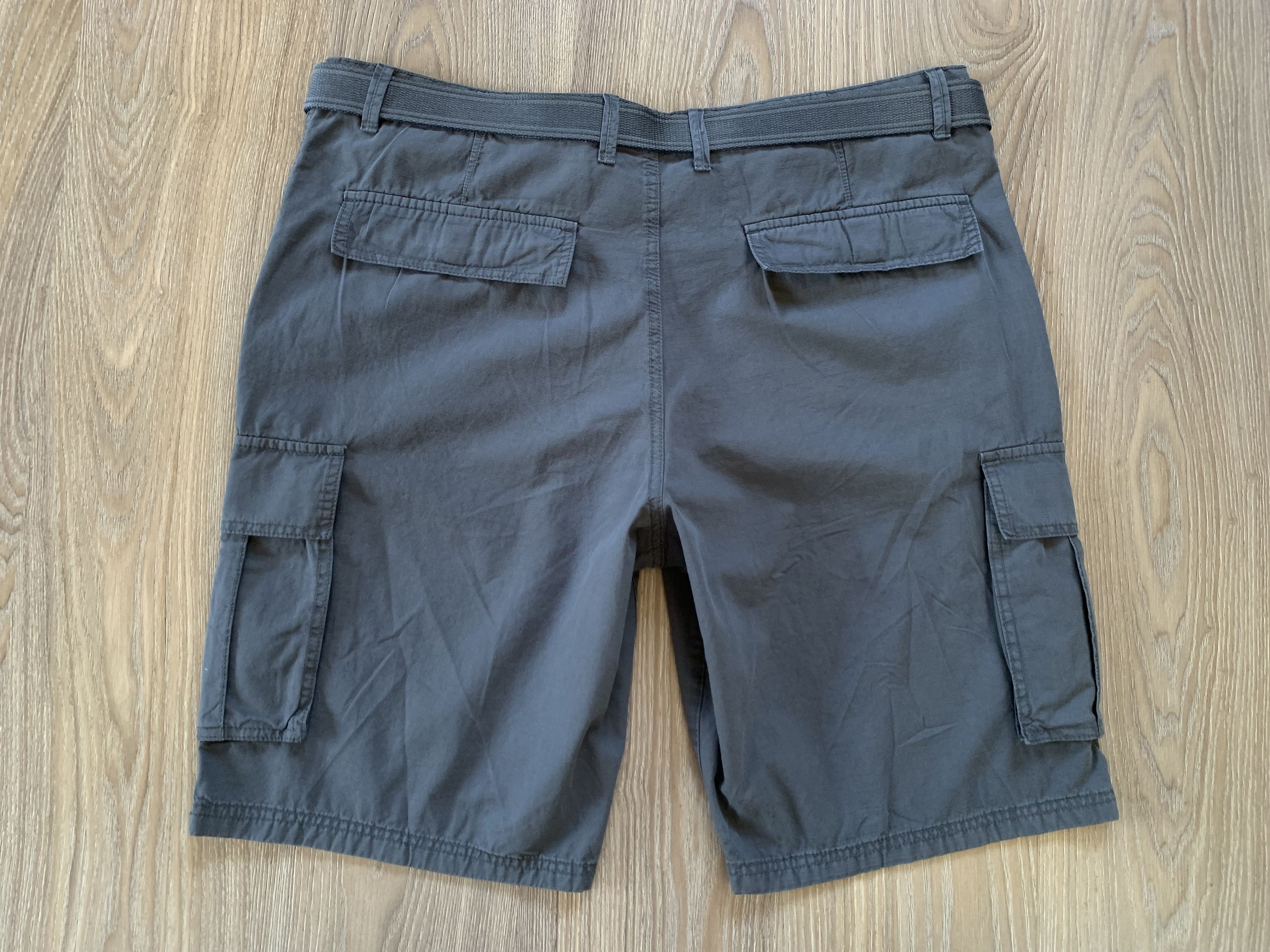 Marks & Spencer Marks & Spencer Mens Cotton Cargo Shorts Size US 32 / EU 48 - 3 Thumbnail