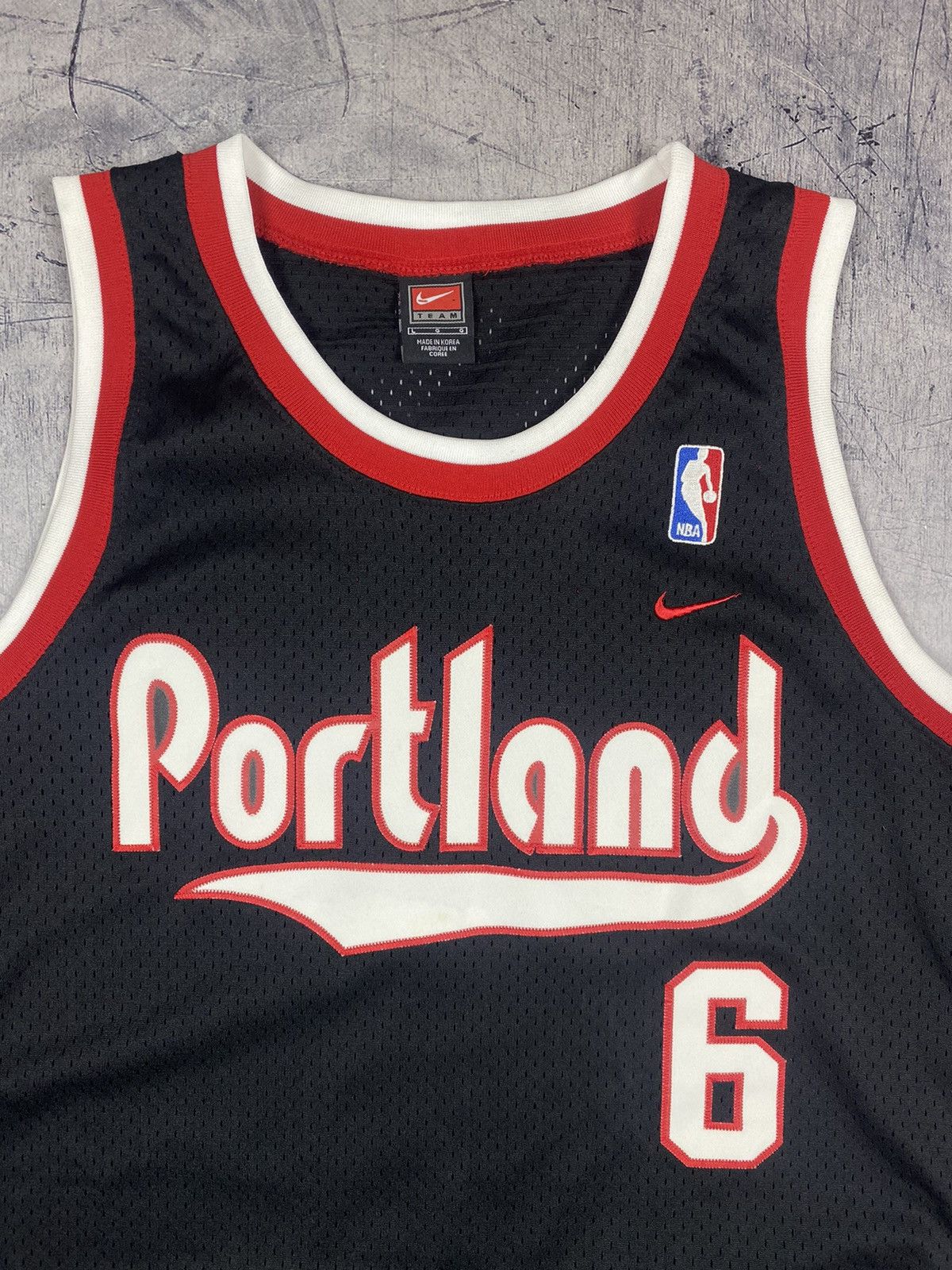 NBA × Nike × Vintage Vintage 90s Nike NBA Portland Bonzi Wells #6 Soccer Jersey Size US L / EU 52-54 / 3 - 5 Thumbnail