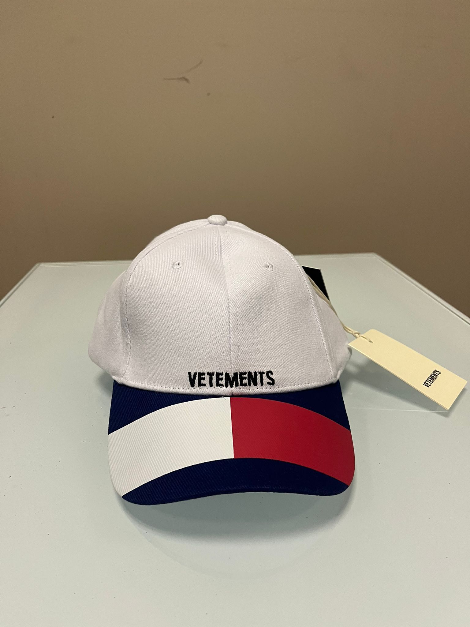 Tommy Hilfiger × Vetements Logo Embroidered Hat in Multicolor Size ONE SIZE - 3 Thumbnail