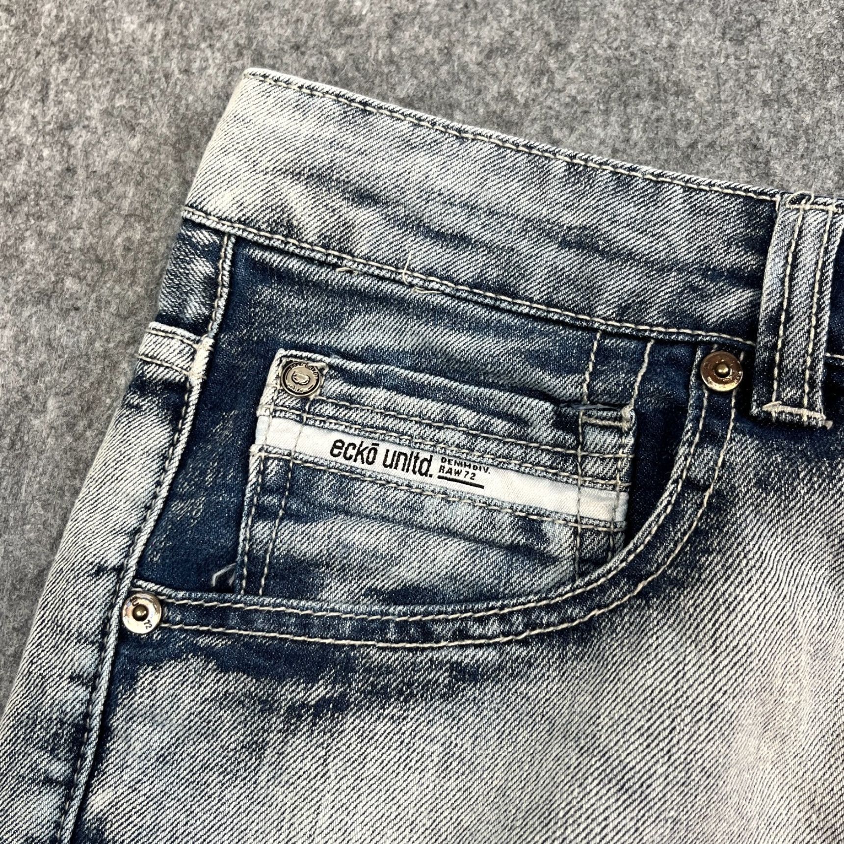 Ecko Unltd. Ecko Mens Denim Shorts Bermuda Casual Hip Hop Vintage 90s Size US 36 / EU 52 - 7 Thumbnail