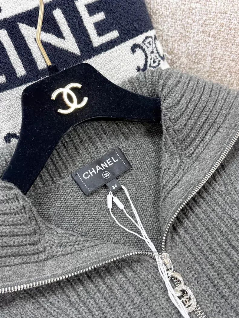 Chanel Chanel Lapel zipper cashmere knitted vest Size XXS / US 00 / IT 34 - 4 Thumbnail