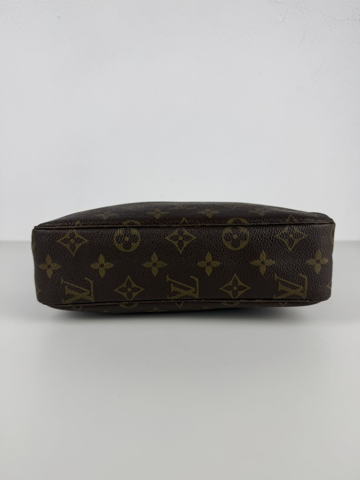 Louis Vuitton Vintage 80s Louis Vuitton monogram trousse 23 toiletry bag Size ONE SIZE - 6 Thumbnail