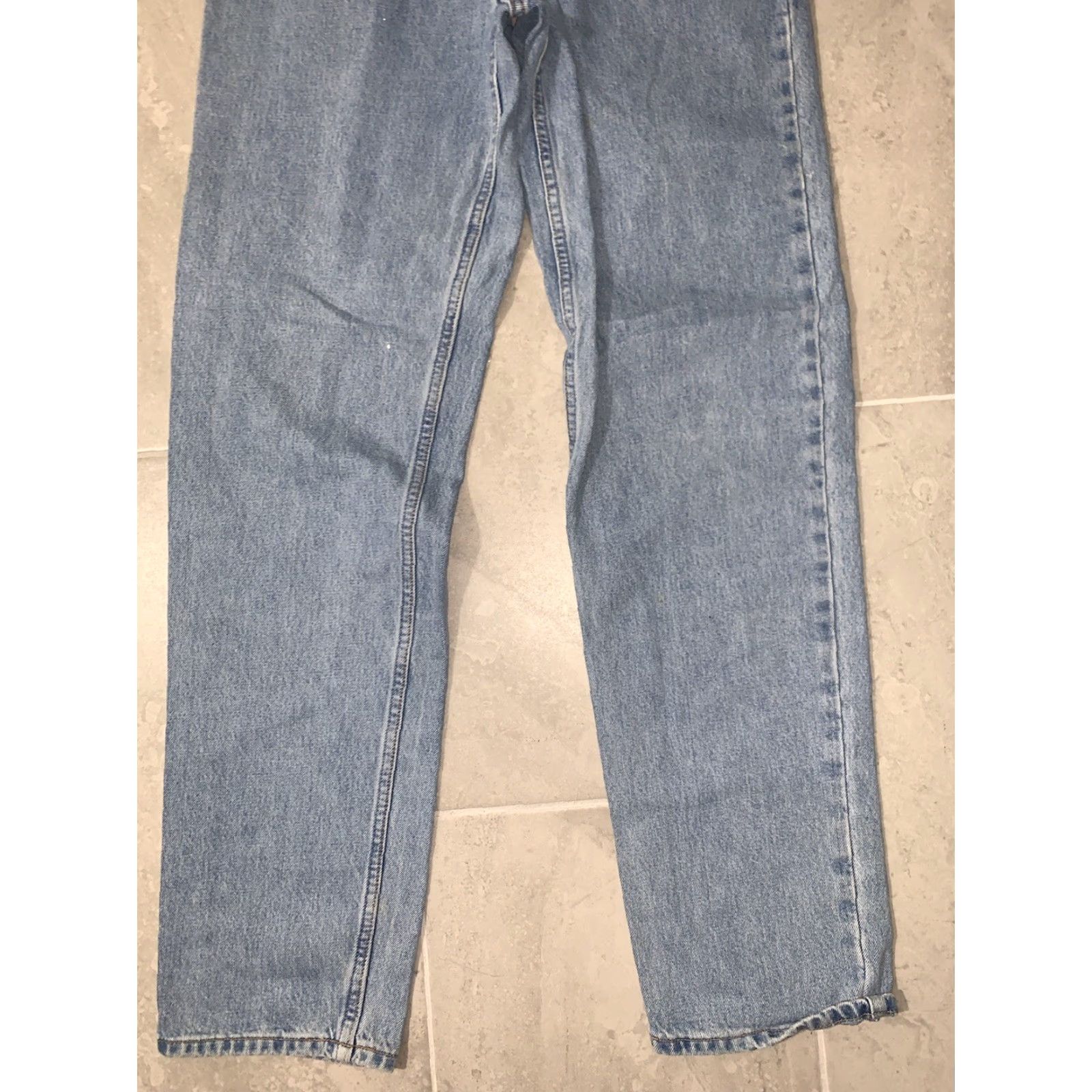 Old Navy Old Navy Jeans Men's 32x34 Denim Blue Five Pocket Regular Straight Pants Distressed No Size US 32 / EU 48 - 3 Thumbnail