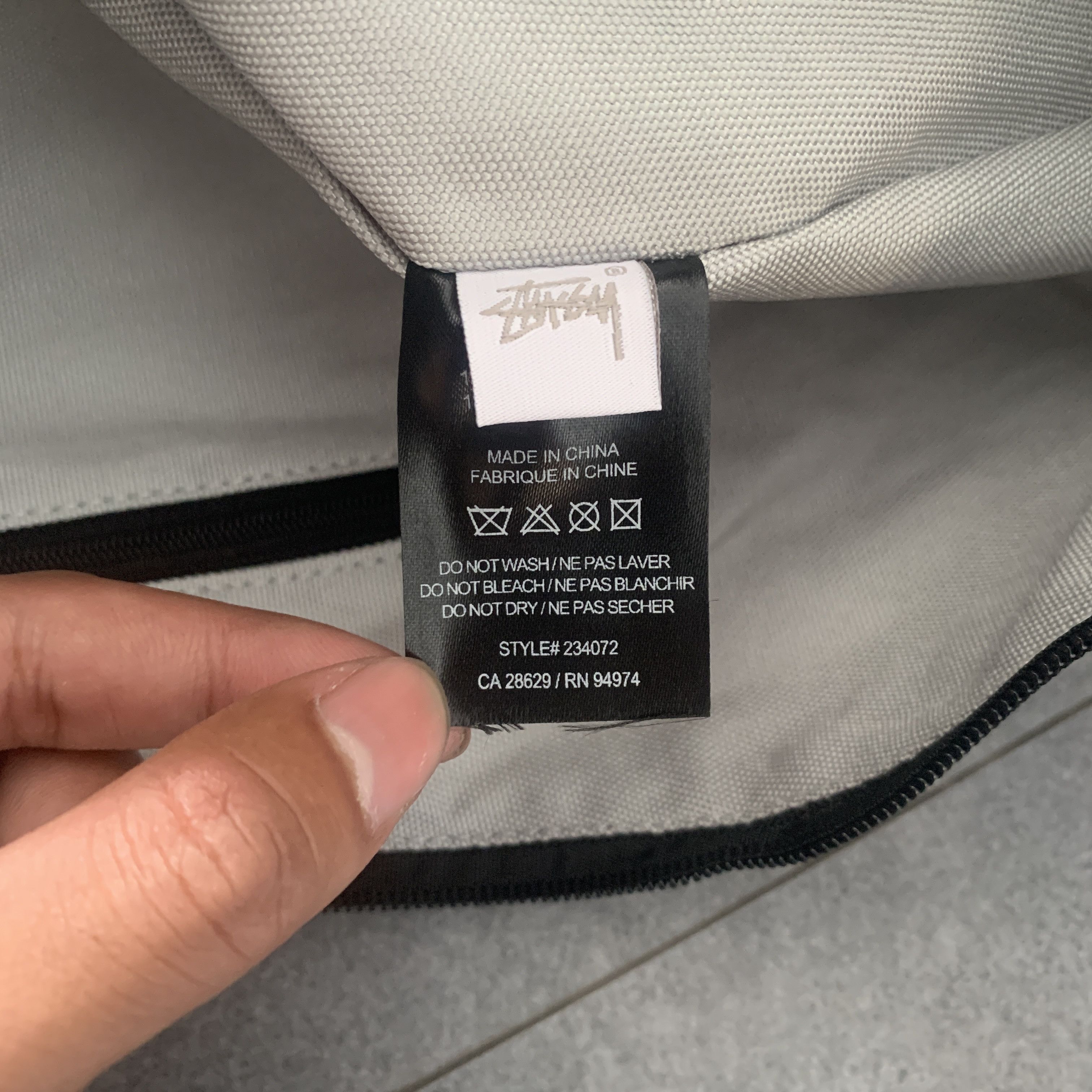 Other STUSSY MAPS SLING BAG IN SILVER Size ONE SIZE - 8 Thumbnail