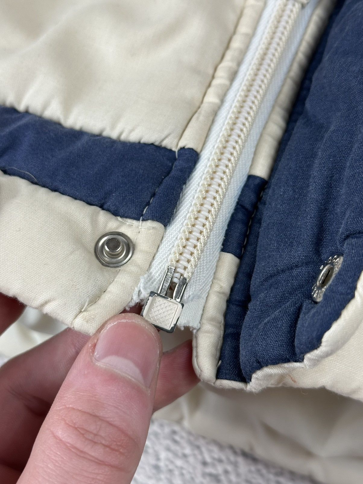 Colmar Vintage Colmar Down Puffer Jacket Washed Y2K Logo SK8 Size US L / EU 52-54 / 3 - 7 Thumbnail
