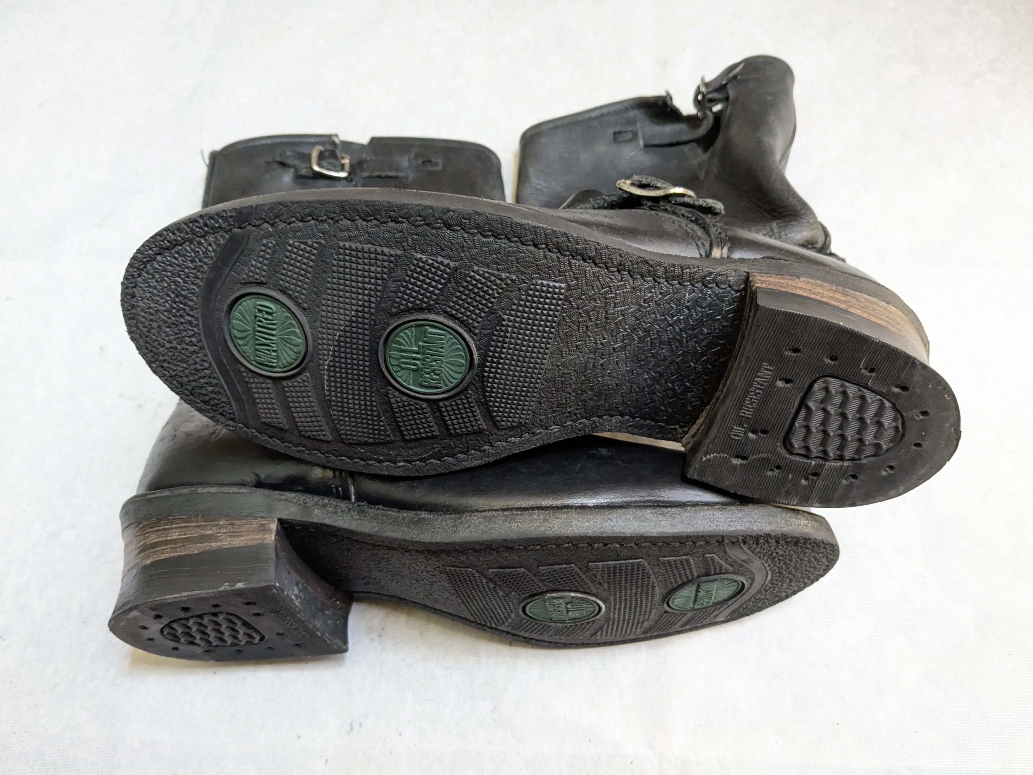 Frye Frye Engineer Black Leather 9.5 M Leather Buckle Size US 9.5 / EU 42-43 - 16 Thumbnail