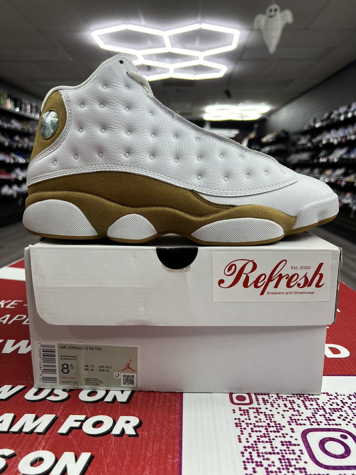 Jordan Brand Air Jordan 13 Wheat Size 8.5 Size US 8.5 / EU 41-42 - 1 Thumbnail