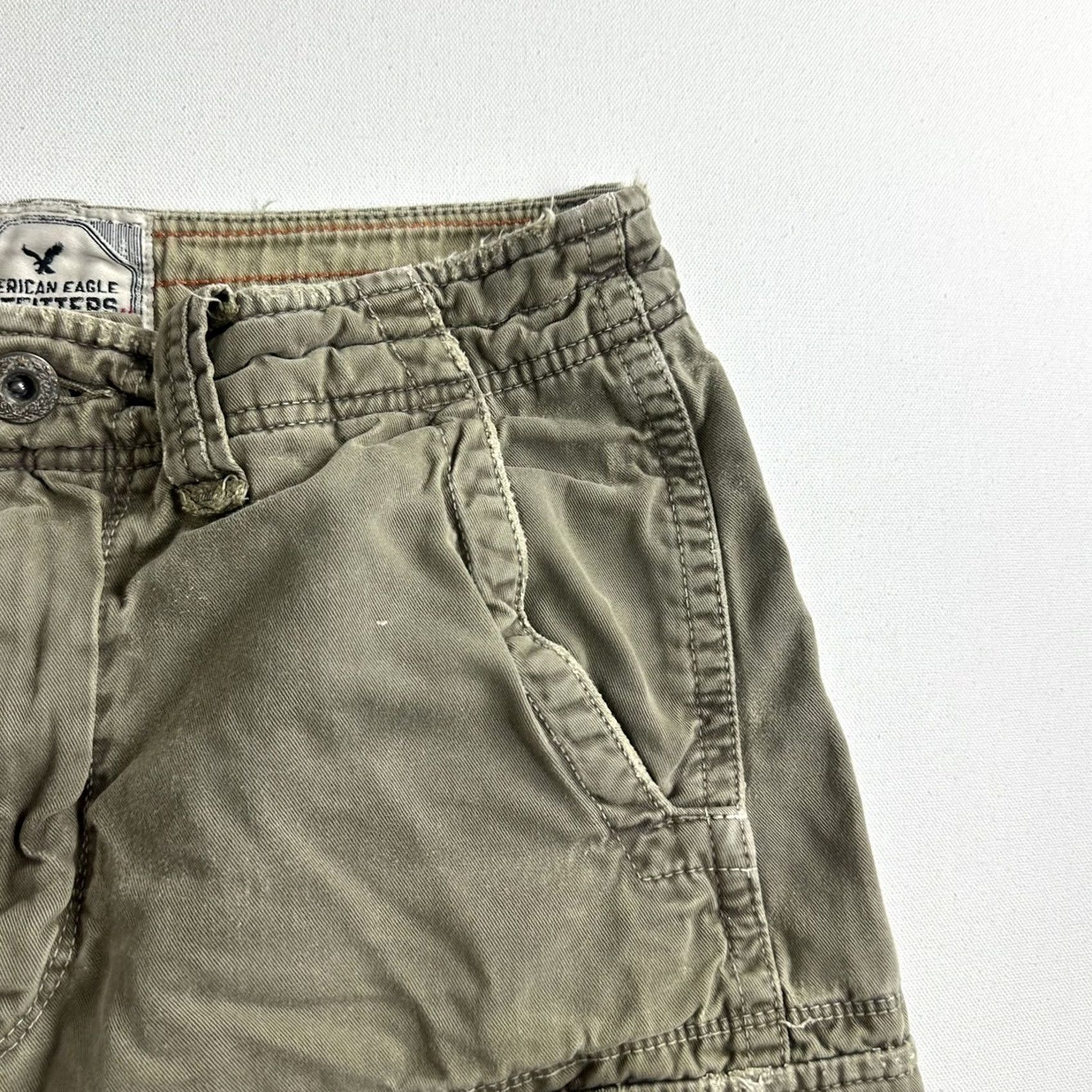 American Eagle Outfitters VINTAGE American Eagle Shorts Mens 30 Green Cargo 10" Classic Baggy Military Twill VTG Size US 30 / EU 46 - 5 Thumbnail