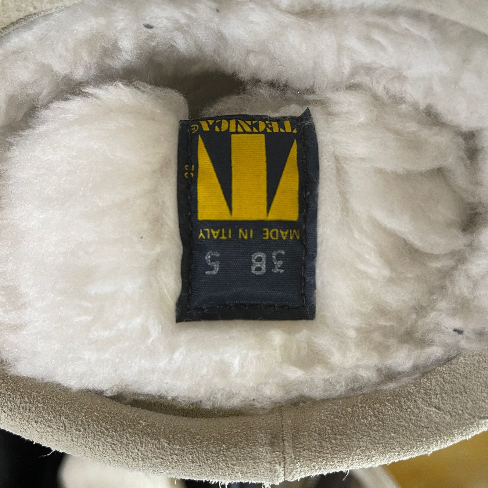 Vintage VINTAGE Technica Goat Fur Ski Boots Made in Italy Sz 38 Size US 8 / IT 38 - 13 Thumbnail