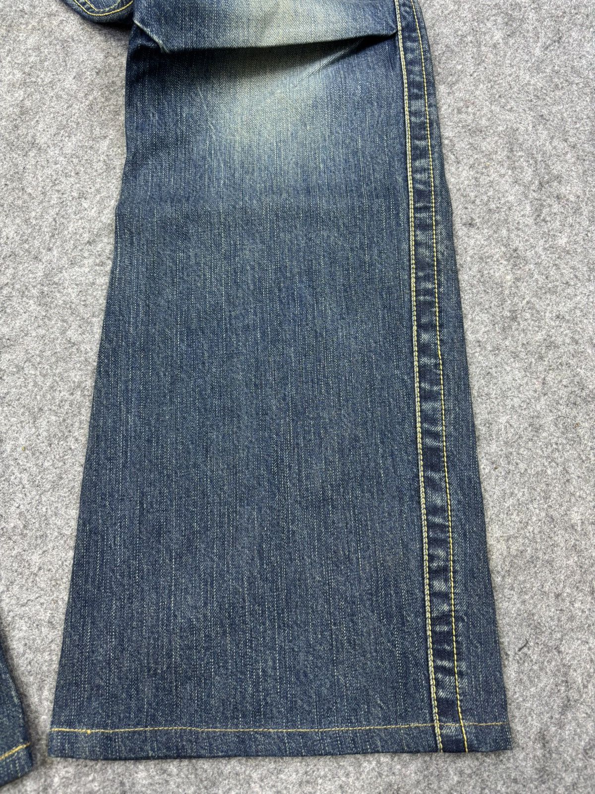 Japanese Brand 💥Super Flare💥Vintage Blue Way Flare Distressed Denim F803 Size US 34 / EU 50 - 6 Thumbnail