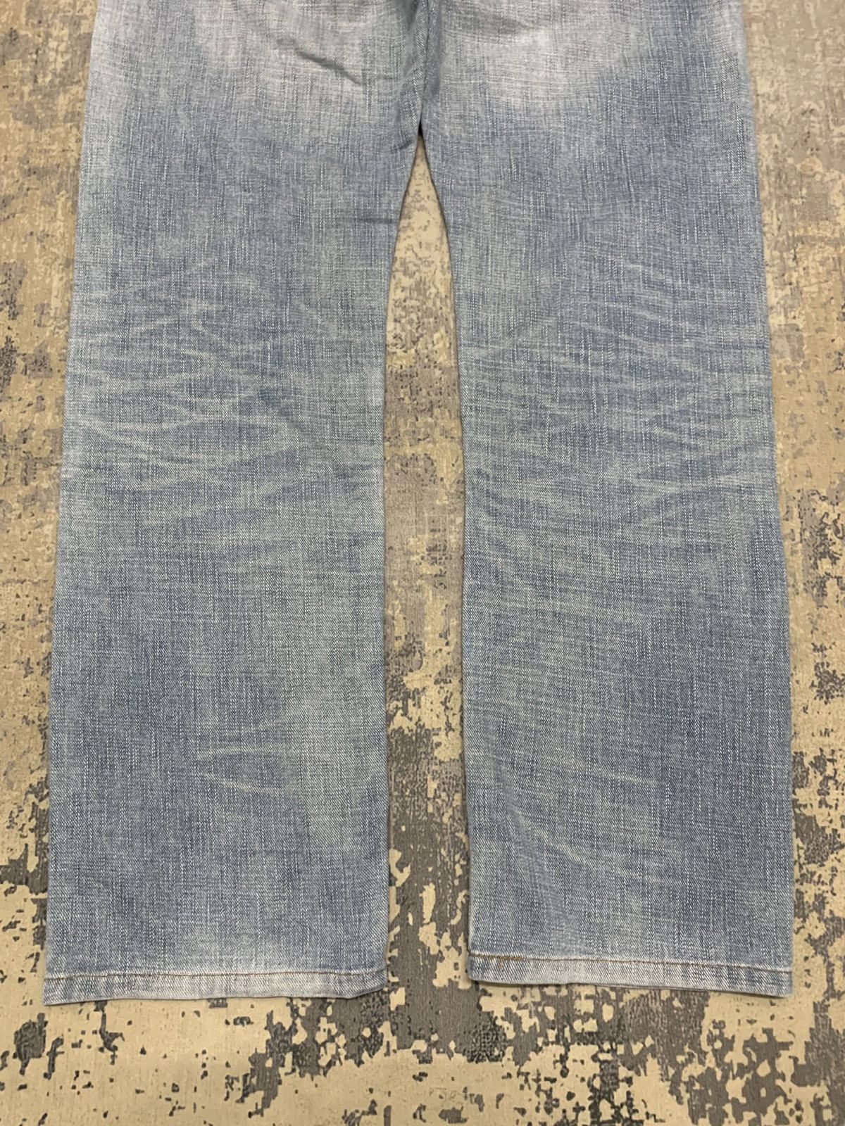Japanese Brand Vintage 90’s Gl Heart Sand Washed Distress Jean Size US 33 - 9 Thumbnail