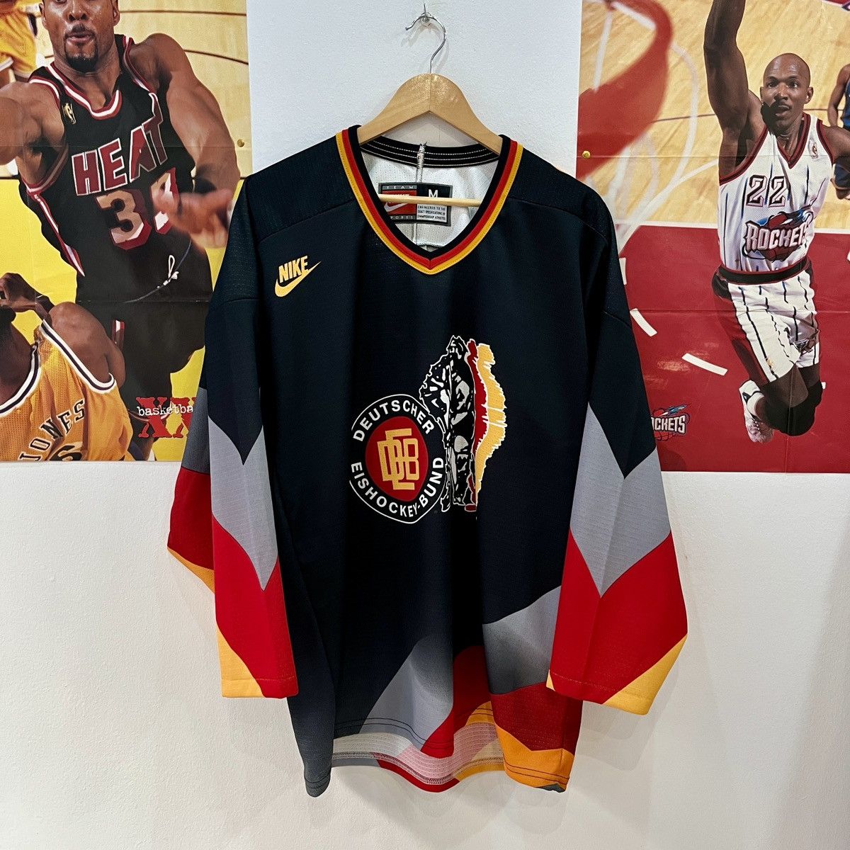 NHL × Nike × Vintage BNWOT Vintage Germany 1996 Away Nike Hockey Jersey Size US M / EU 48-50 / 2 - 1 Thumbnail