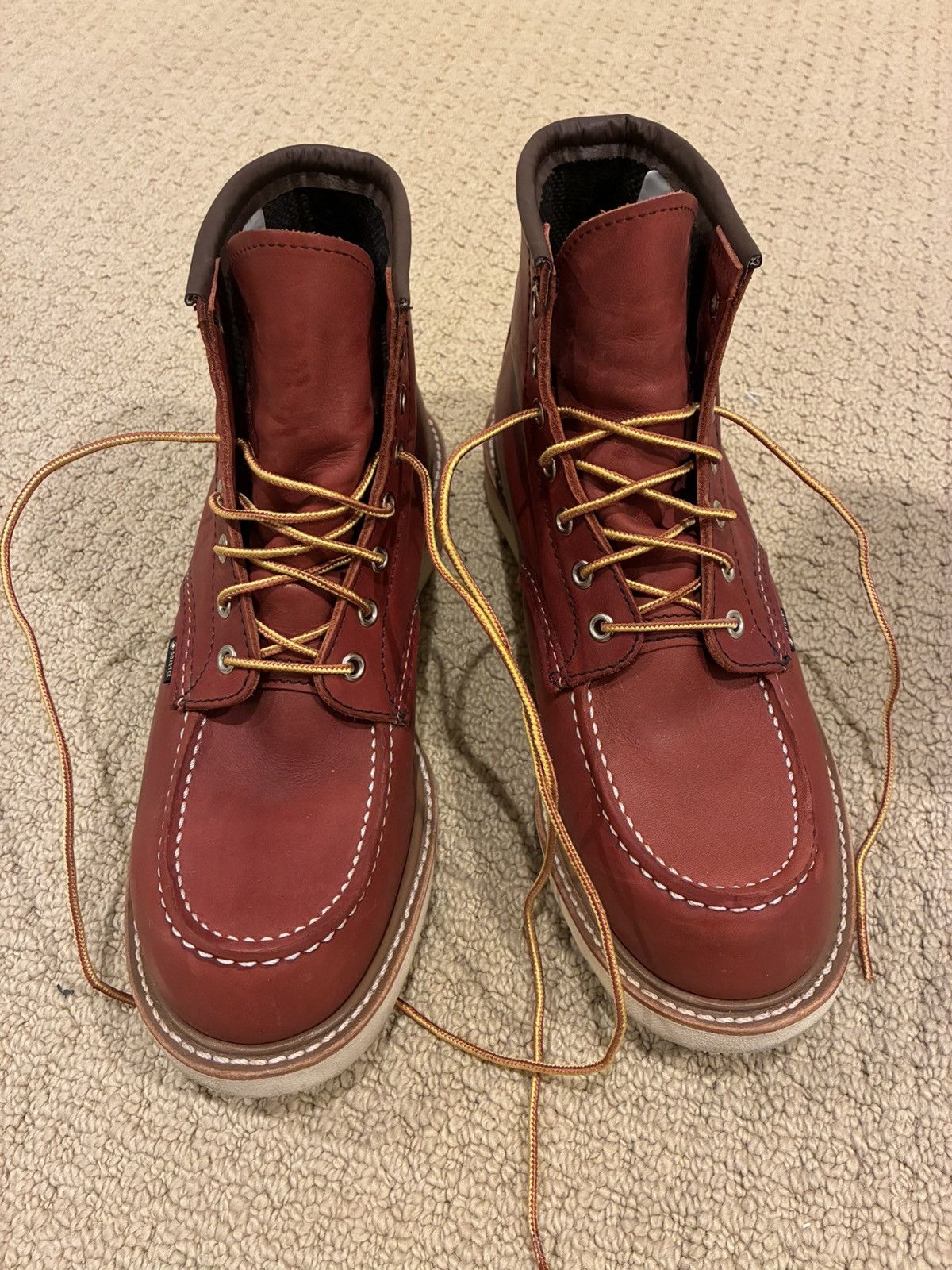 Red Wing Red Wing Moc Toe 8864 Gore Tex Russet 9.5D Size US 9.5 / EU 42-43 - 1 Thumbnail