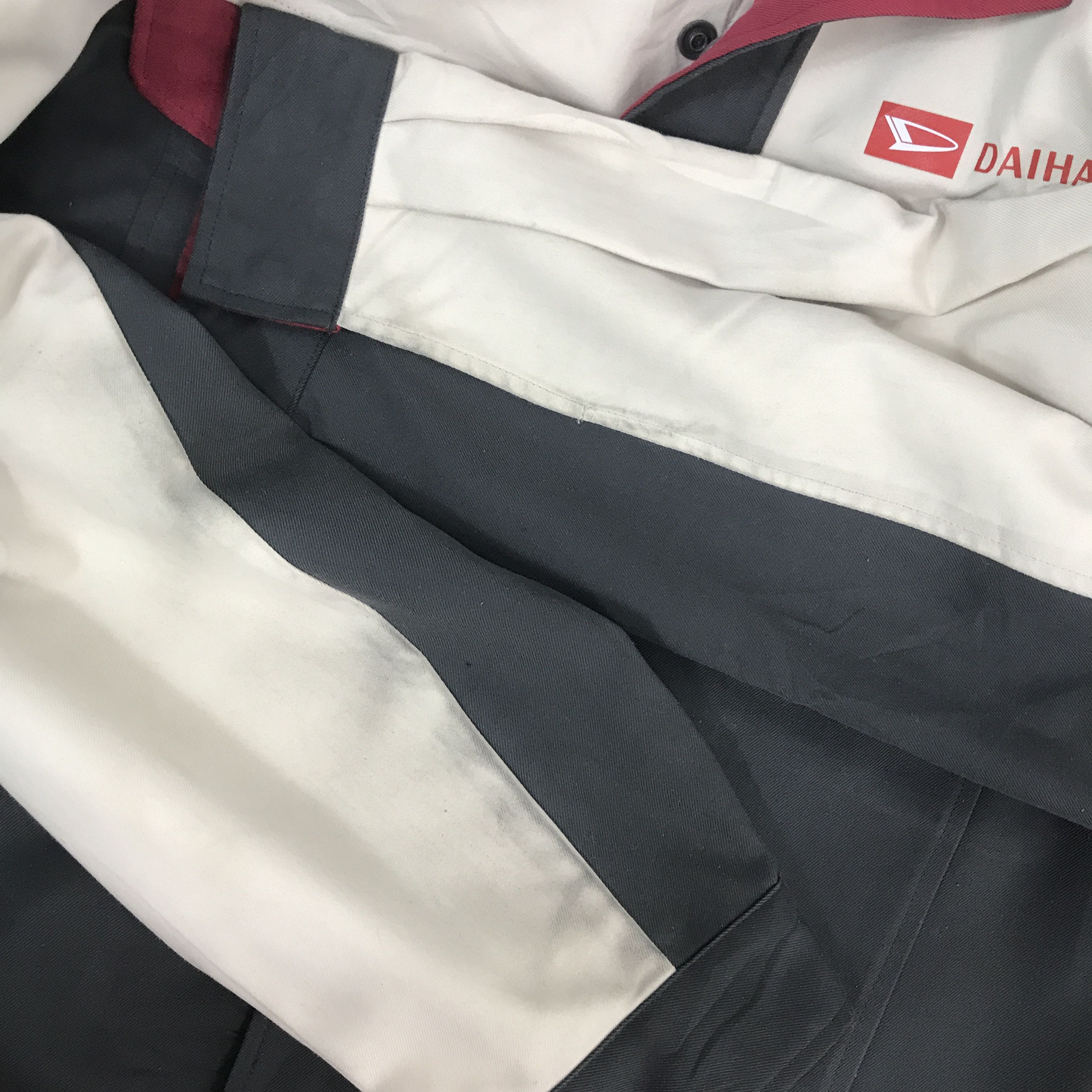 Japanese Brand Vintage Daihatsu japan Motorsport Racing Jacket Size US L / EU 52-54 / 3 - 11 Thumbnail