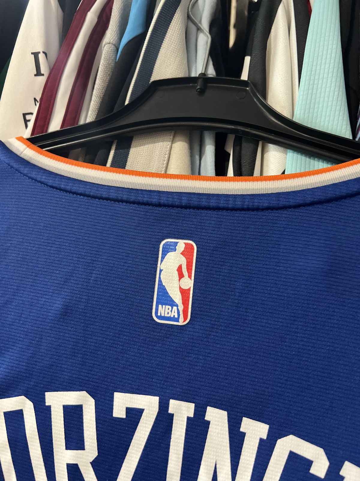 NBA PLAYER ISSUE FANATICS NEW YORK KNICKS #6 PORZINGIS 2017 NBA Size US M / EU 48-50 / 2 - 10 Thumbnail