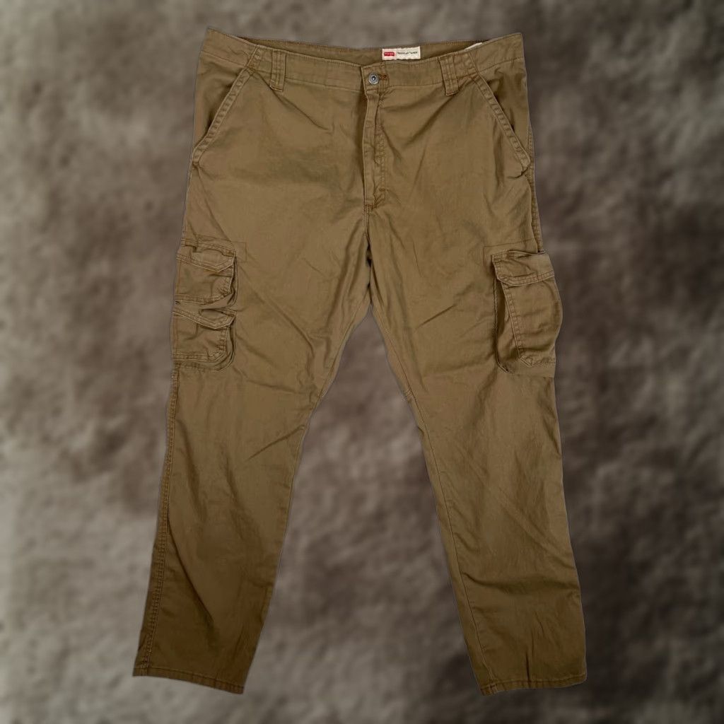Wrangler WRANGLER Pants Mens Size 40x32 Khaki Regular Taper Cargo Utility Casual Workwear Size US 40 / EU 56 - 1 Thumbnail