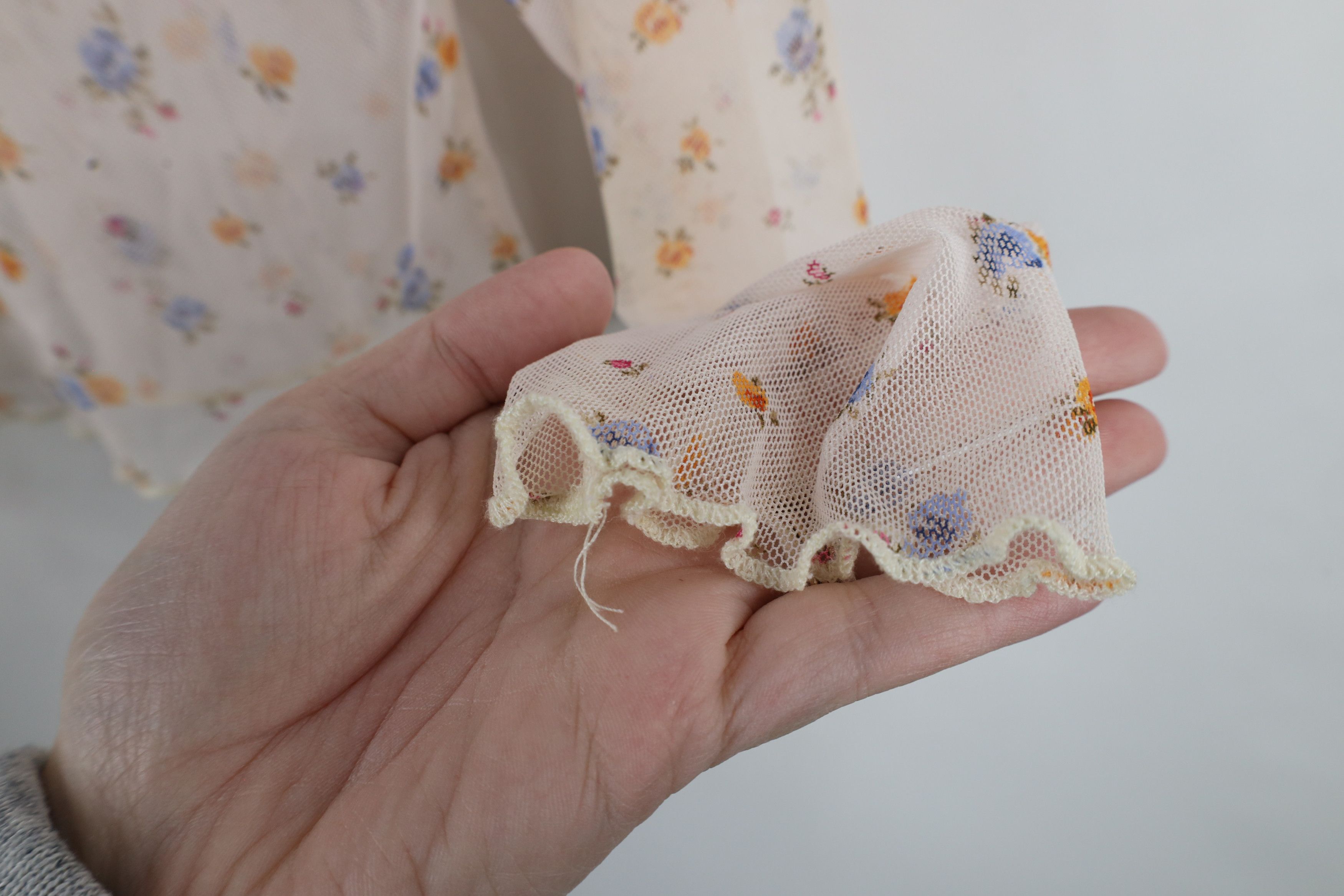 Vintage Vintage 90s Y2K Babydoll Flower Bella Cropped T-Shirt USA Size L / US 10 / IT 46 - 6 Thumbnail