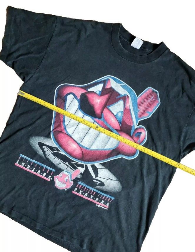 MLB × Vintage Vintage Cleavland Indians Full Logo 90's T-shirt Size US XL / EU 56 / 4 - 10 Thumbnail