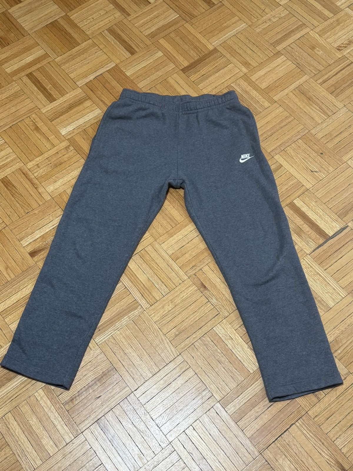 Nike Nike Gray Sweatpant Size US 30 / EU 46 - 1 Thumbnail