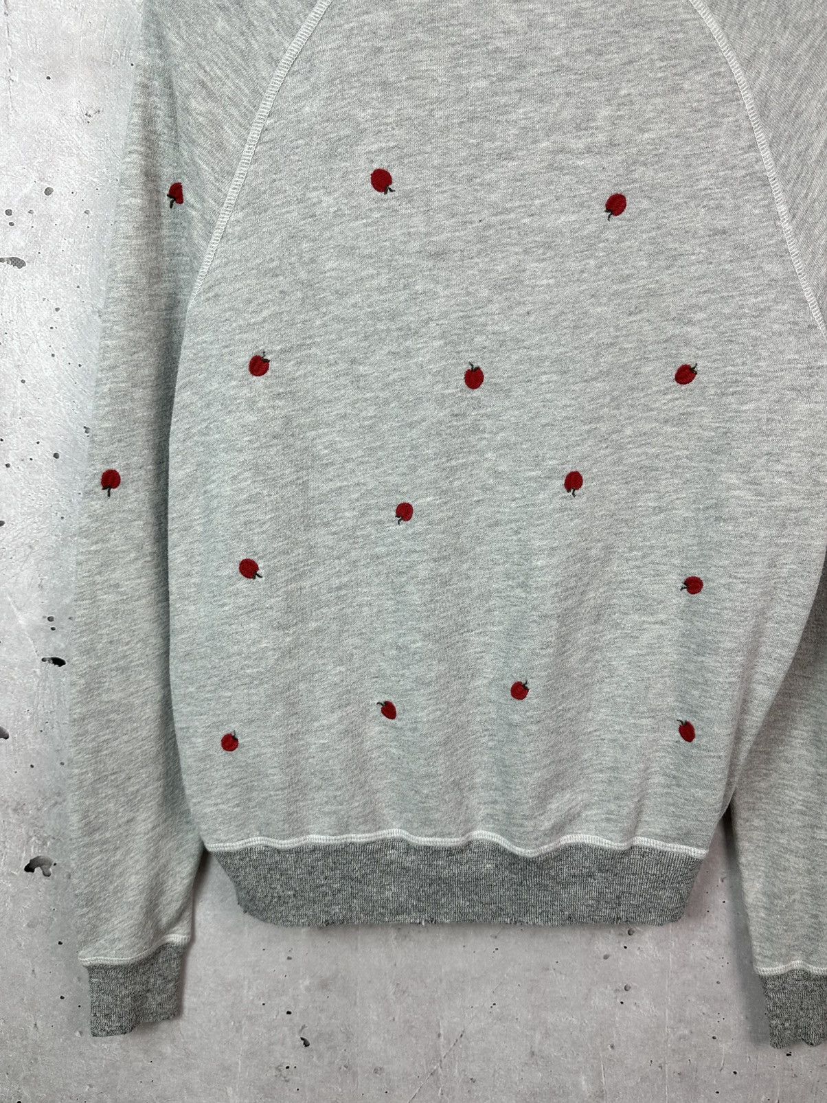 THE GREAT The Great Made in USA Apple Collage Crew Neck Grey Sweater Size M / US 6-8 / IT 42-44 - 12 Thumbnail