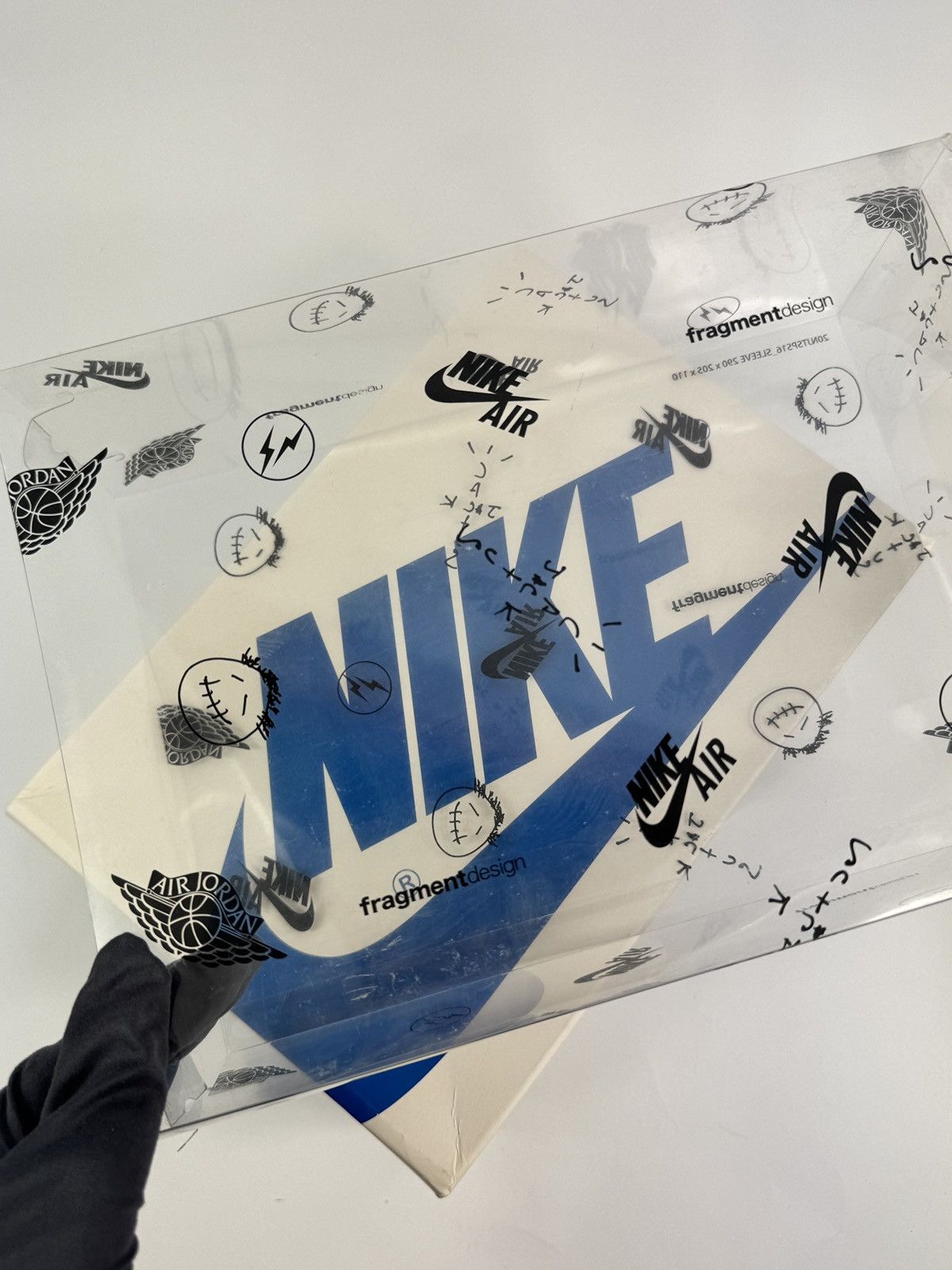 Nike × Travis Scott JORDAN 1 RETRO LOW FRAGMENT X TRAVIS SCOTT Size US 5.5 / EU 38 - 18 Thumbnail