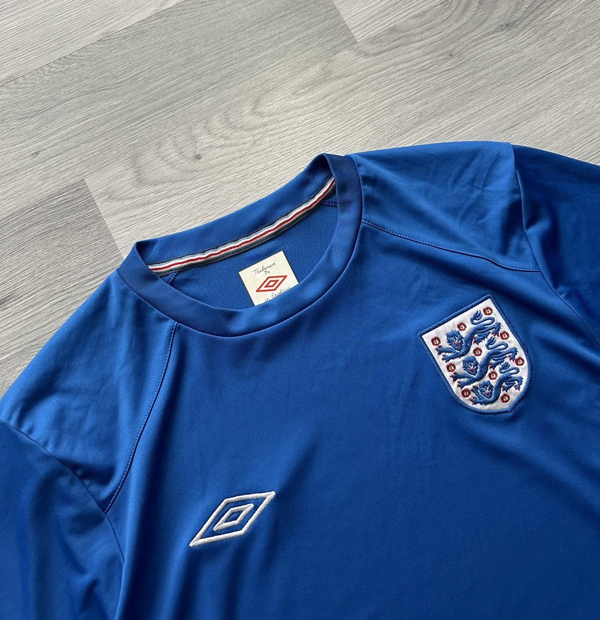 Umbro Vintage blue jersey Umbro England Size US M / EU 48-50 / 2 - 3 Thumbnail