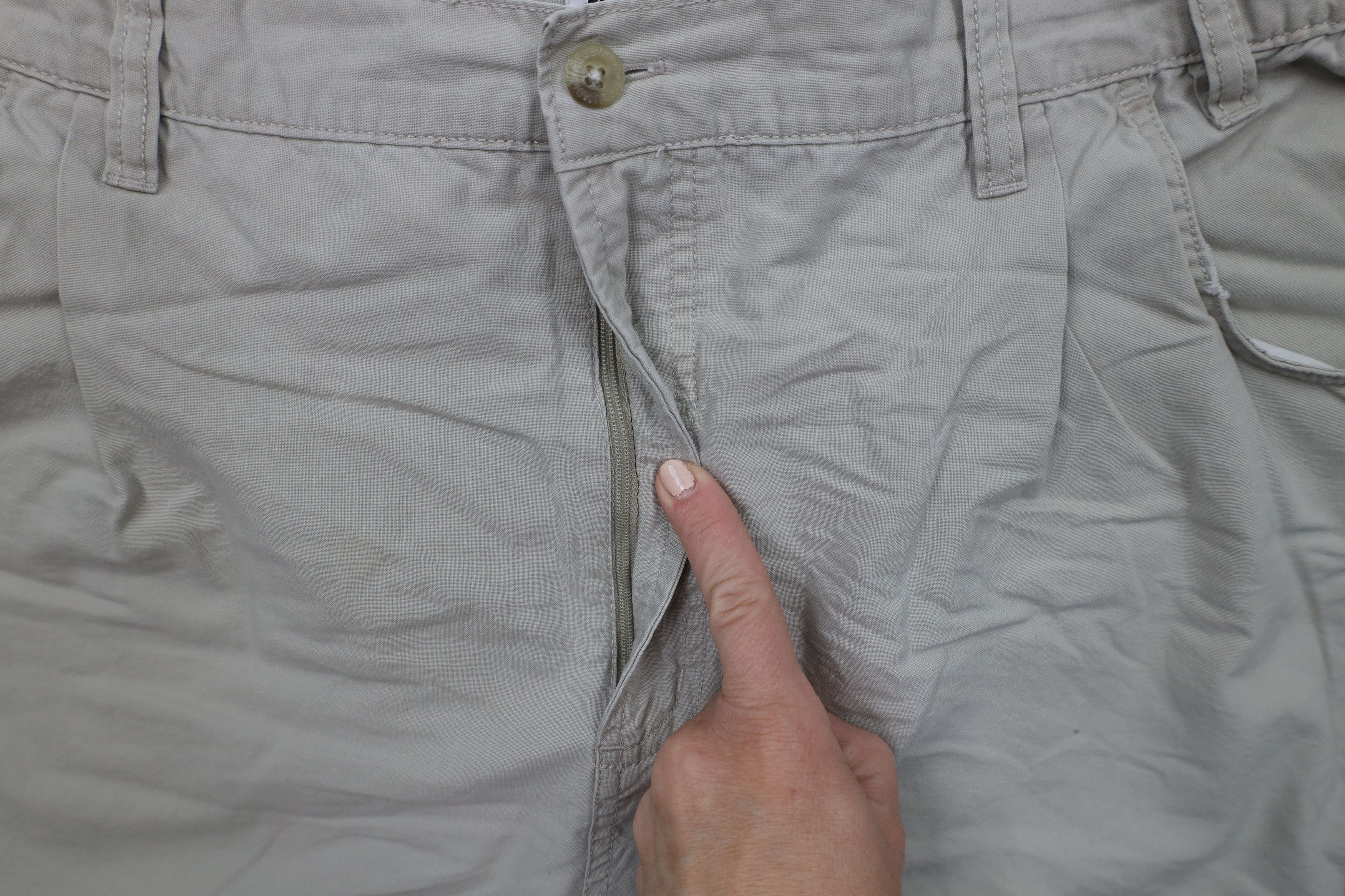 Columbia × Vintage Vintage Columbia Spell Out Above Knee Cargo Shorts Cotton Size US 42 / EU 58 - 6 Thumbnail