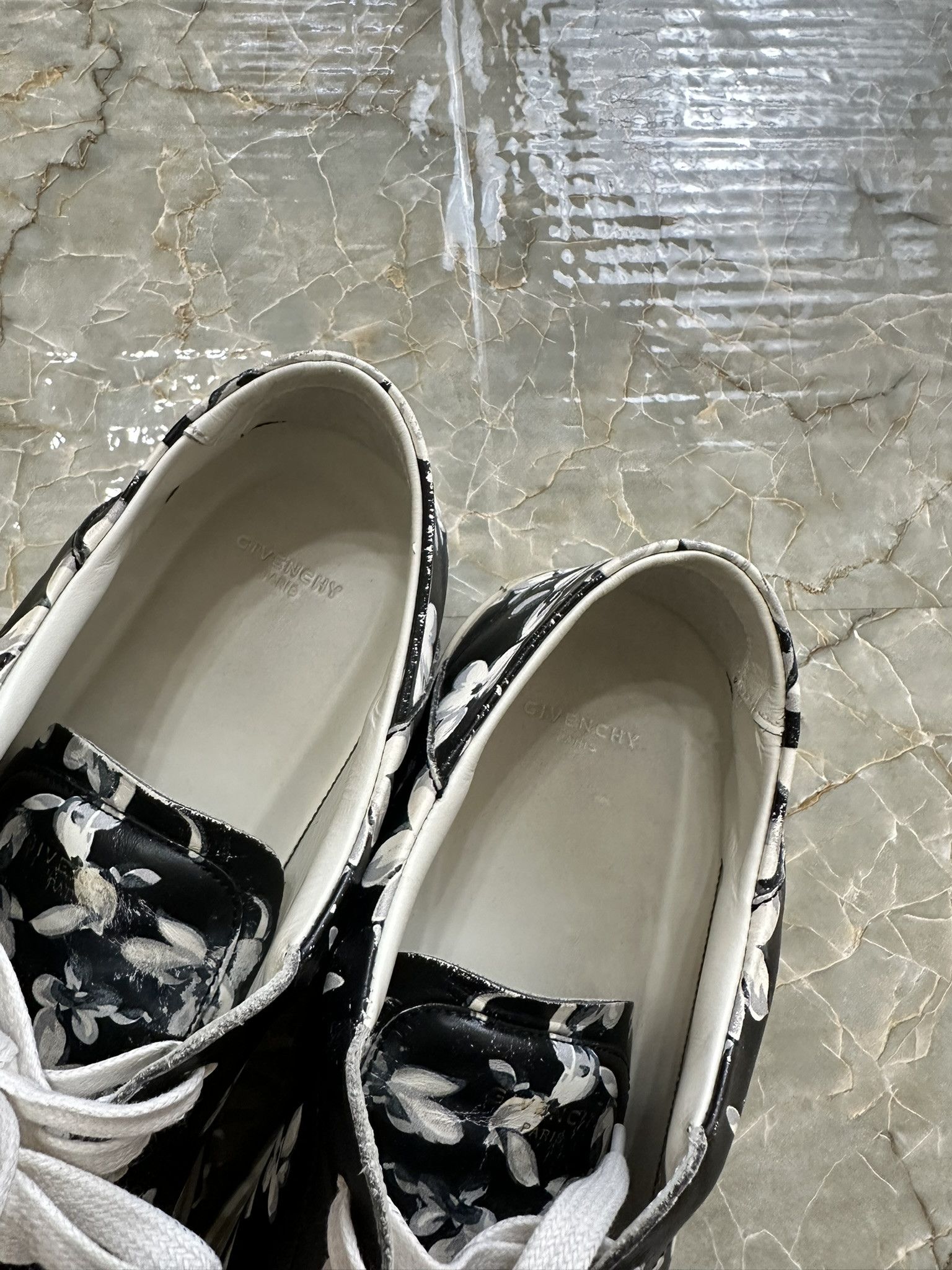 Givenchy SS18 Hydrangea Urban Street Sneakers Size US 8.5 / EU 41-42 - 6 Thumbnail