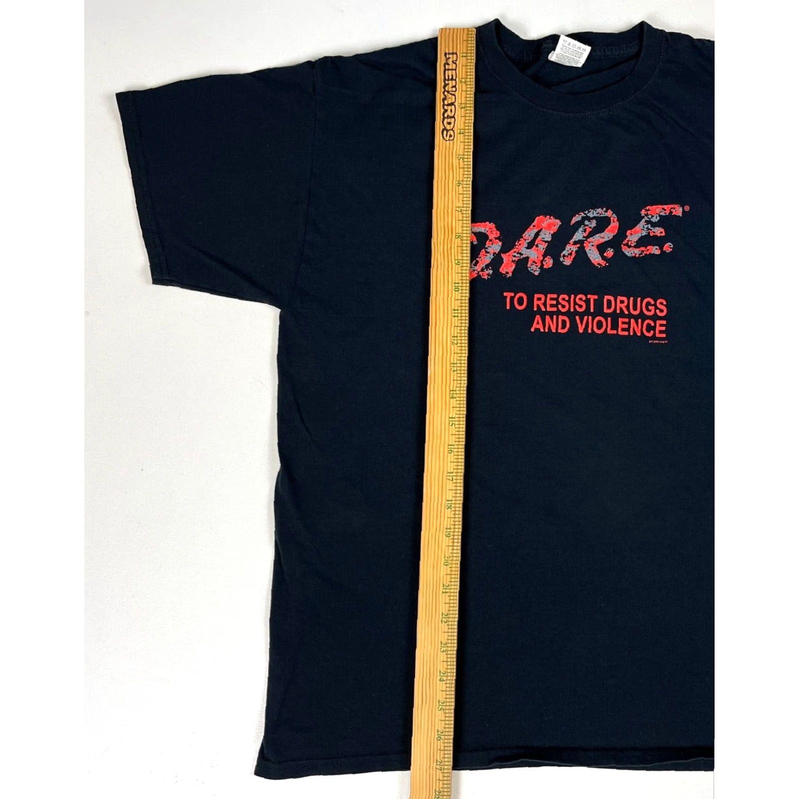Fruit Of The Loom D.A.R.E. To Resist Drugs and Violence Men’s T-Shirt Sz L Black Cotton Fruit of the Loom Short Sleeve Crew Neck Adult Large Mens Size US L / EU 52-54 / 3 - 7 Thumbnail