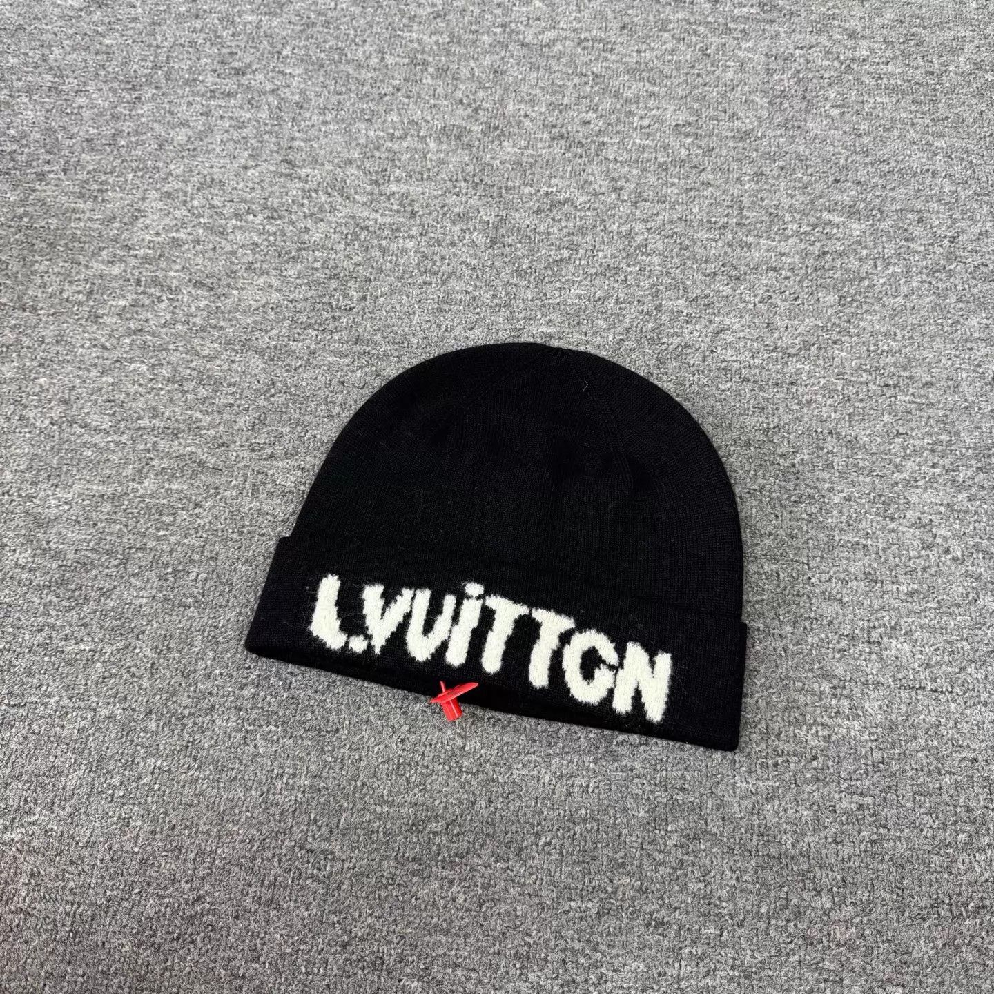 Louis Vuitton LV Logo Wool Beanie 99 New Size ONE SIZE - 1 Thumbnail