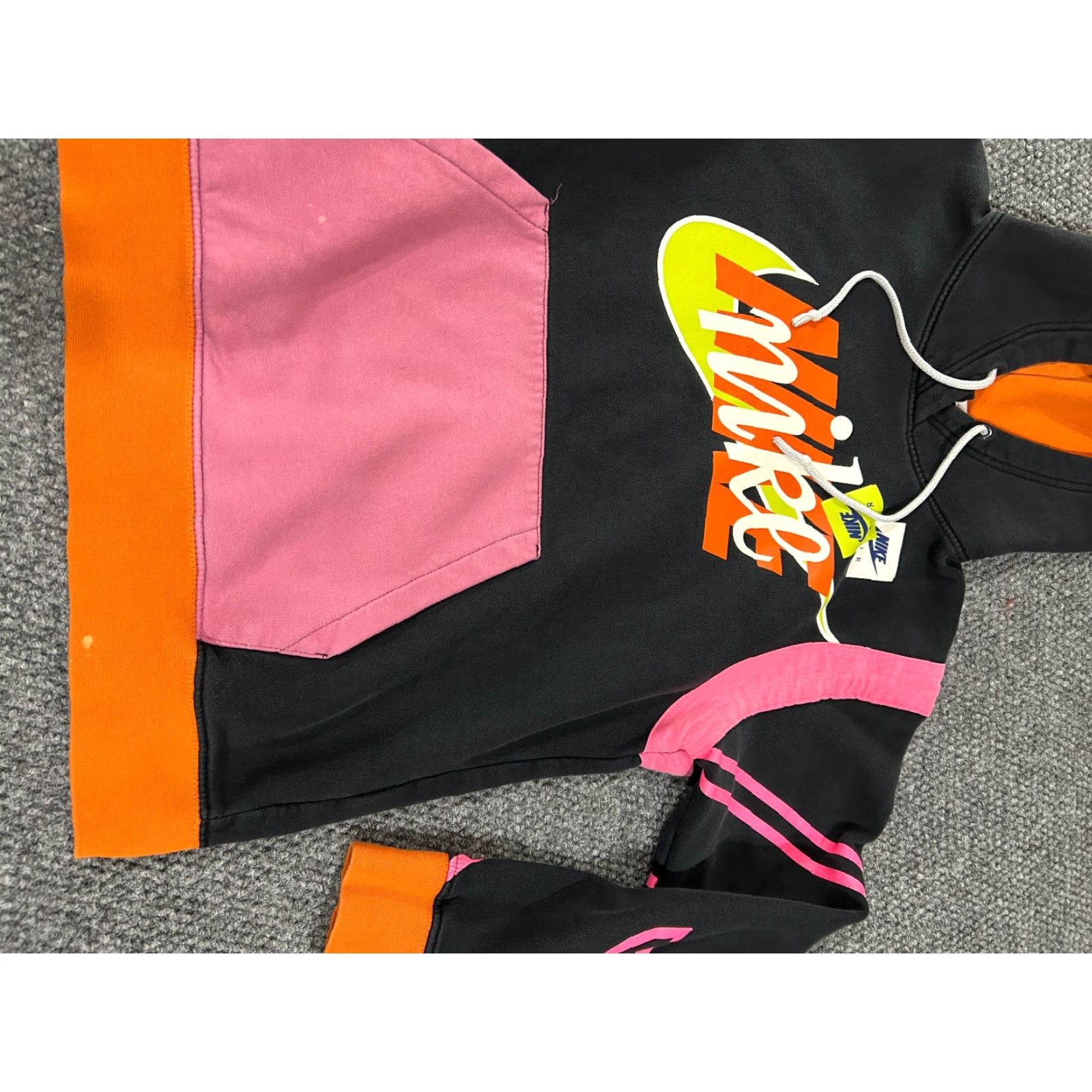 Nike Nike Hoodie Mens Regular Black Graphic Print Swoosh Logo Pullover Hooded Sweatshirt Size US M / EU 48-50 / 2 - 4 Thumbnail