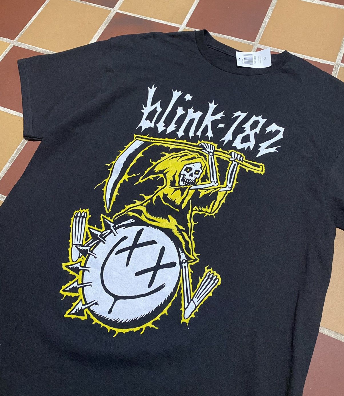 Band Tees × Vintage Blink 182 World Tour Shirt New Size US L / EU 52-54 / 3 - 1 Thumbnail
