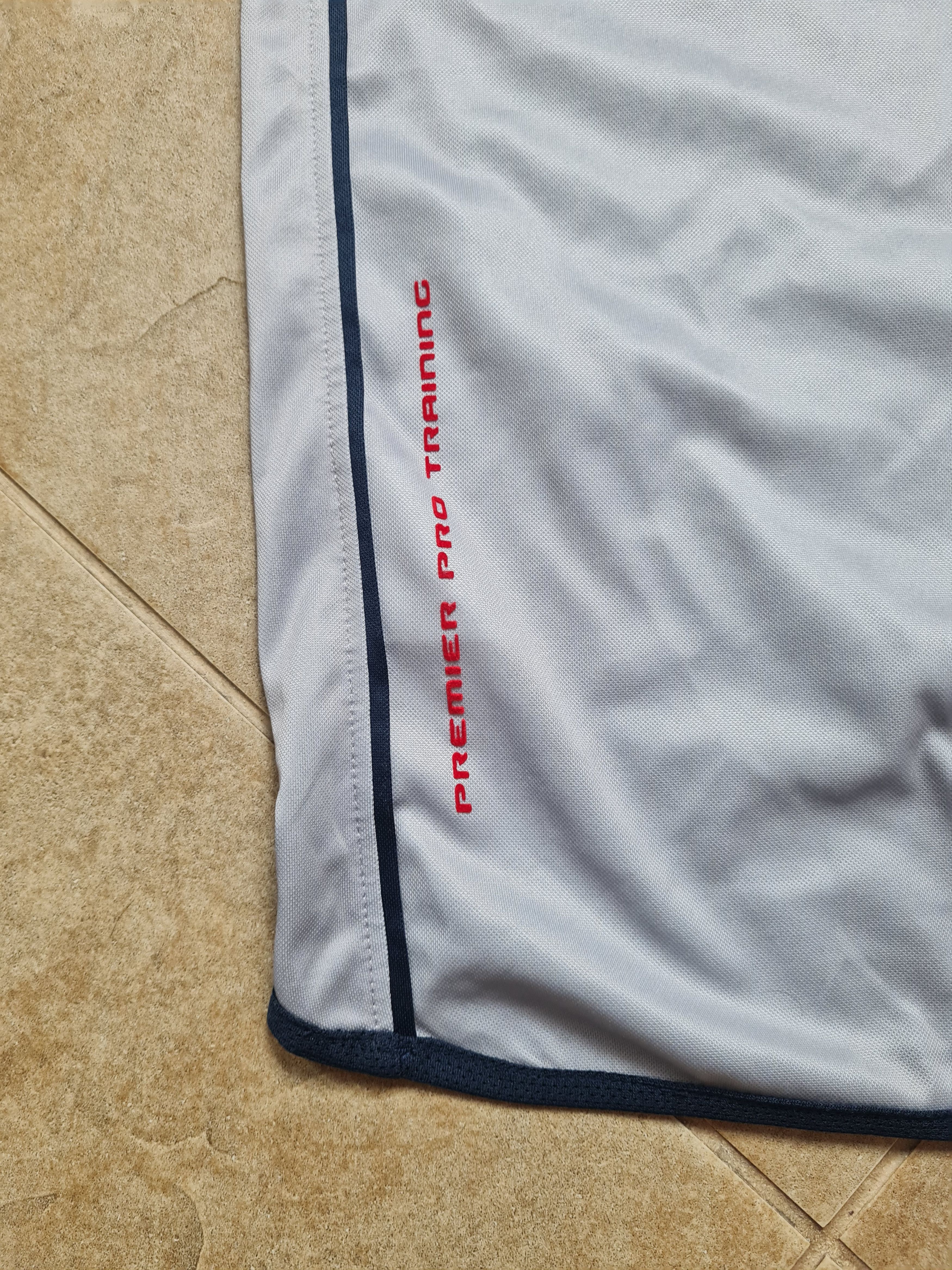 Umbro UMBRO England National Team Vintage Football Soccer Jersey Size US XXL / EU 58 / 5 - 6 Thumbnail