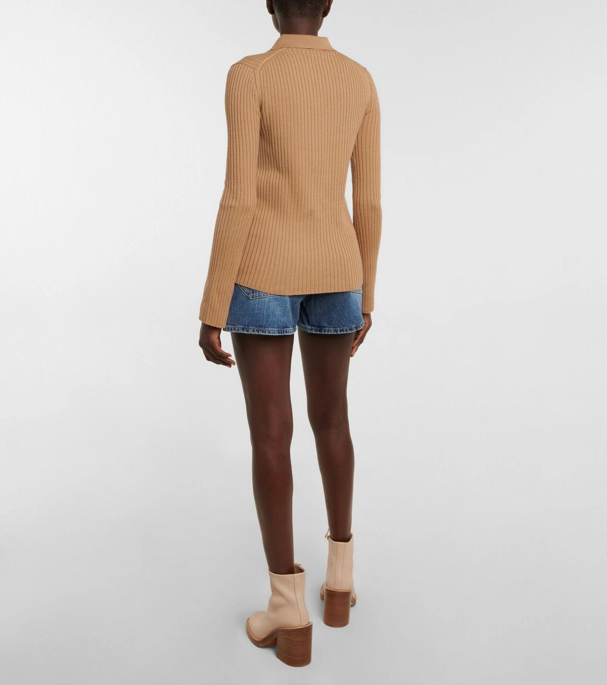 Chloe o1y0825 Cardigan in Camel Size M / US 6-8 / IT 42-44 - 4 Thumbnail