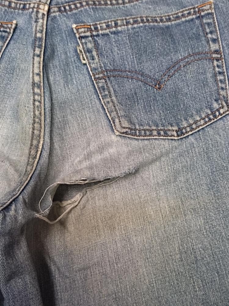 Levi's Vintage Clothing × Vintage VINTAGE LEVIS SILVER TAB BAGGY DISTRESS JEANS FADED Size US 31 - 8 Thumbnail