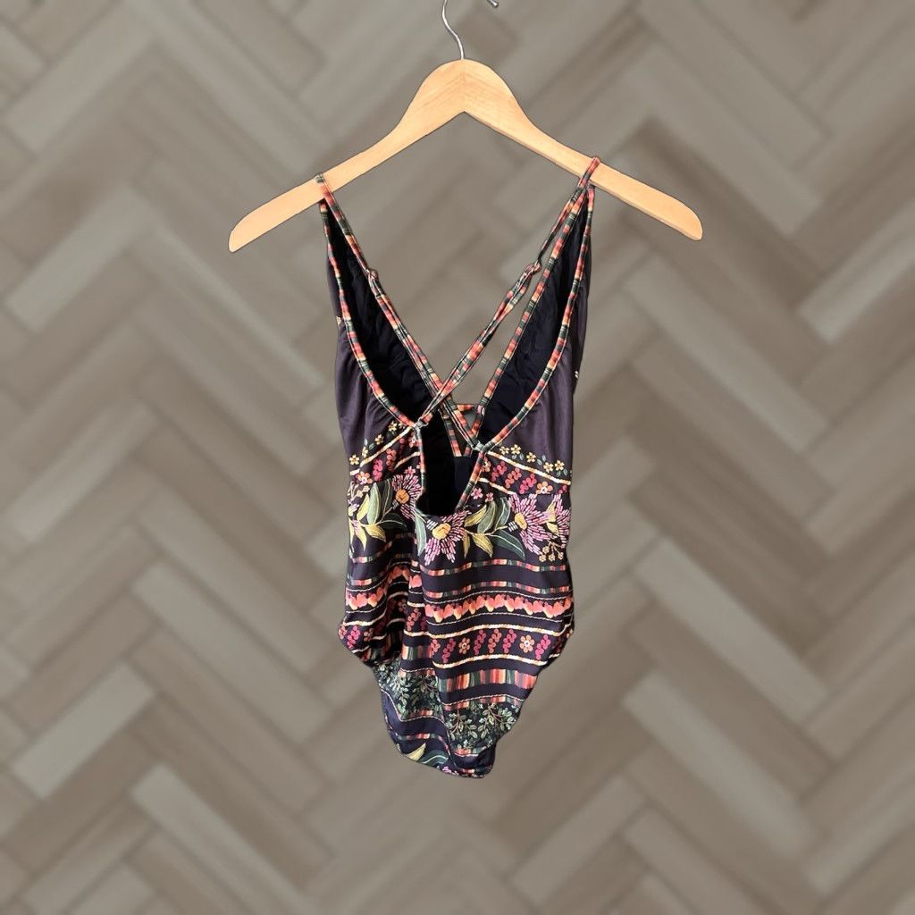 Vintage Farm Praia Womens Black Floral Onepiece Swimsuit Size Medium Size ONE SIZE - 1 Thumbnail