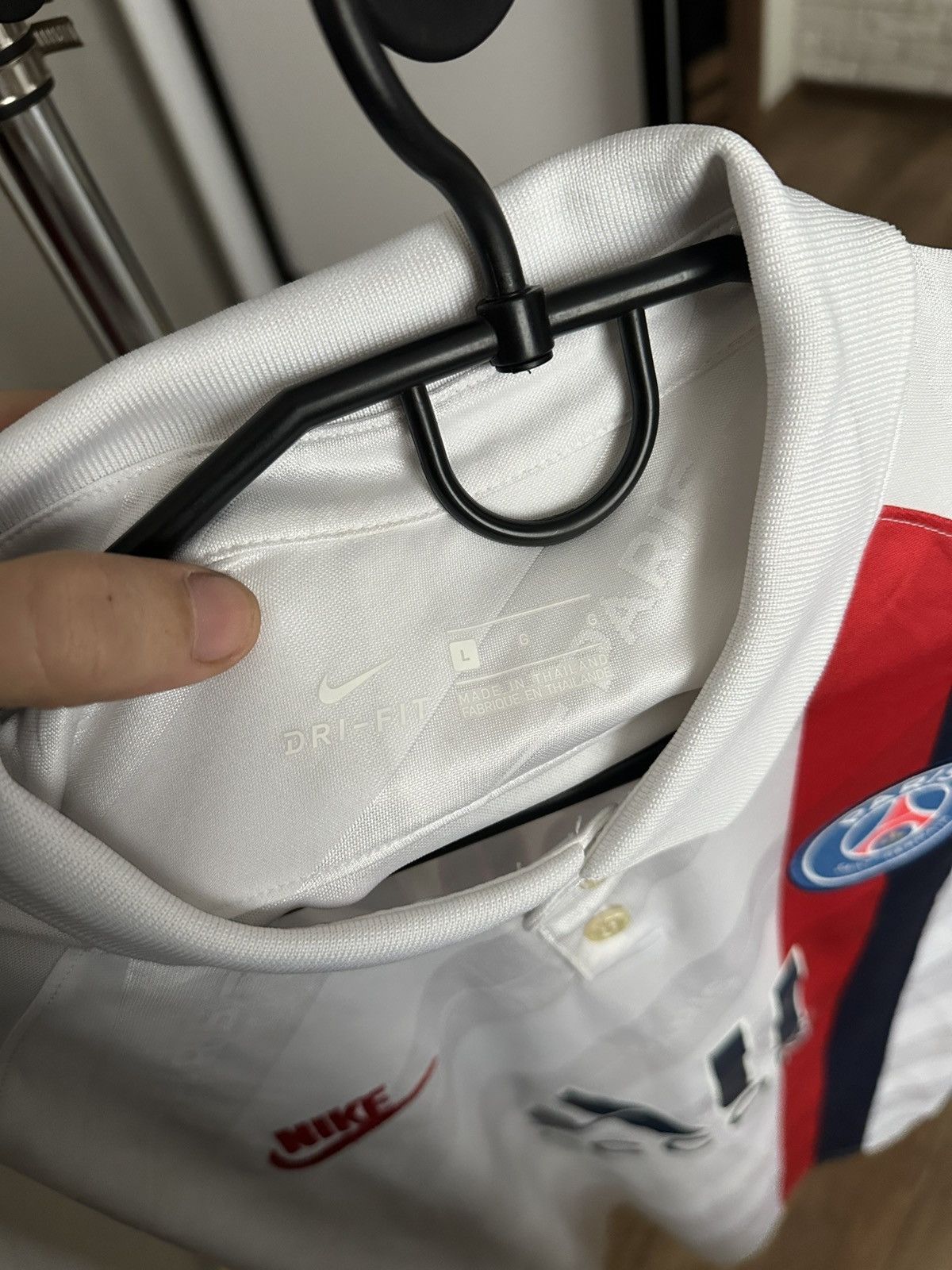 Nike 2019/2020 Nike Paris Saint Germain PSG Mbappe Soccer Jersey Size US L / EU 52-54 / 3 - 11 Thumbnail