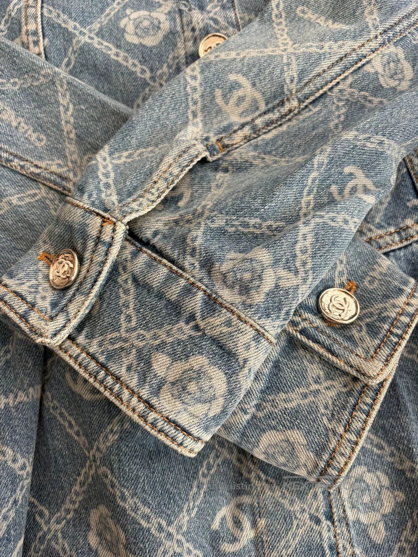 Chanel Chanel Blue Camellia Denim Jacket. Size US L / EU 52-54 / 3 - 4 Thumbnail