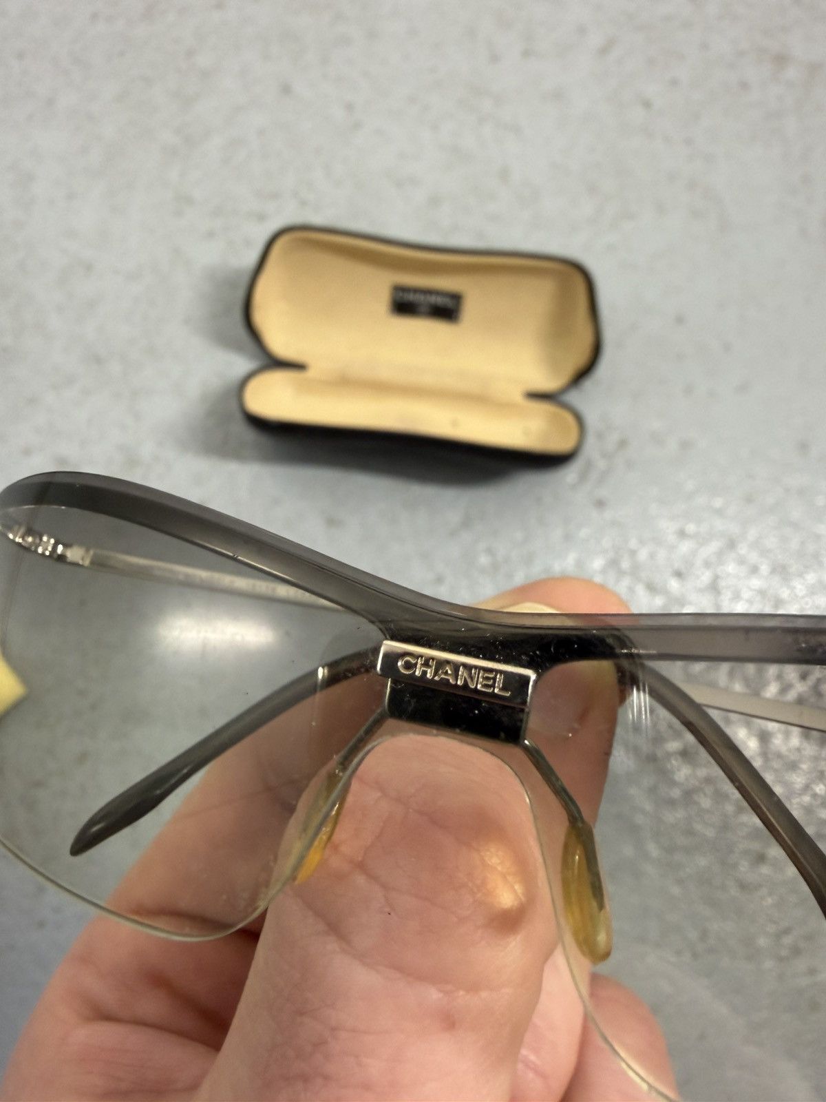 Chanel Vintage Chanel Earring Sunglasses With Case Size ONE SIZE - 5 Thumbnail