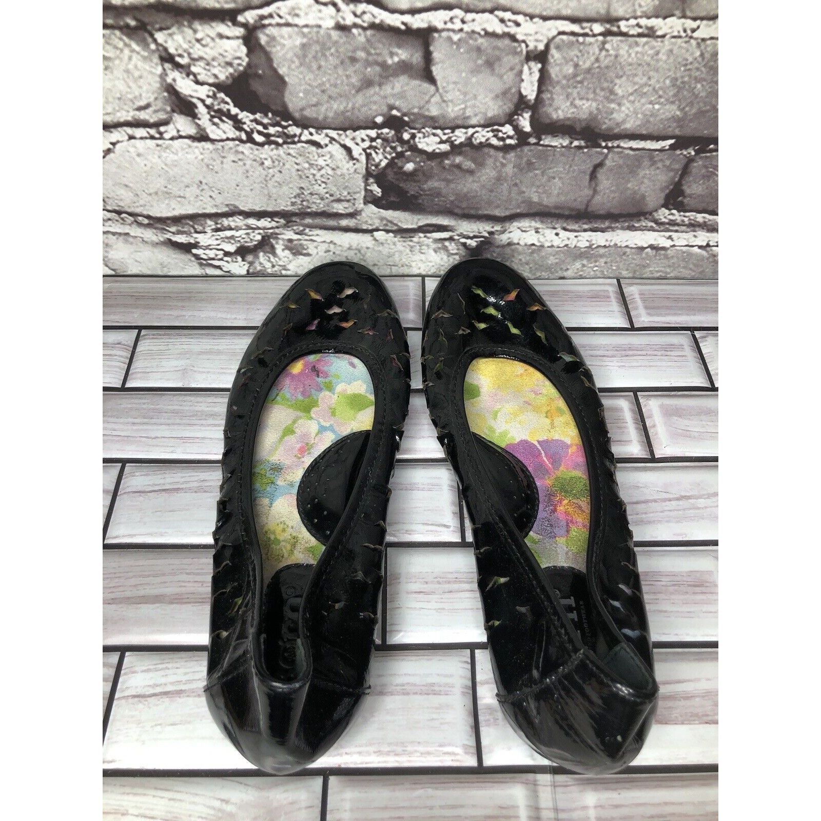 Born Born Black Patent Leather Perforated Ballet Flats Shoes Wome Size US 6 / IT 36 - 5 Thumbnail