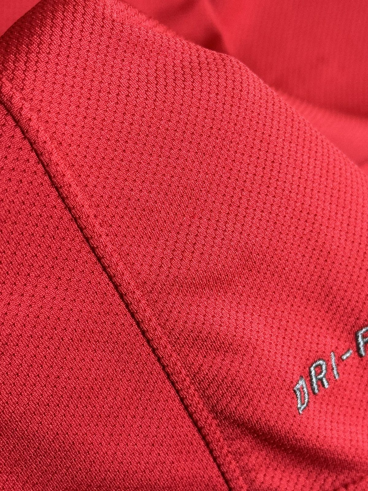 Nike Manchester United 11/12 Home Football Long Sleeve Jersey Size US M / EU 48-50 / 2 - 9 Thumbnail