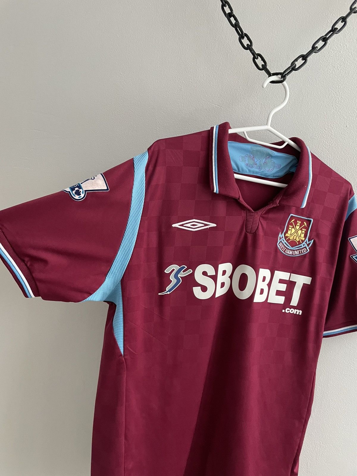 Umbro West Ham United 2009 2010 Home Football Shirt Soccer Jersey Size US L / EU 52-54 / 3 - 3 Thumbnail